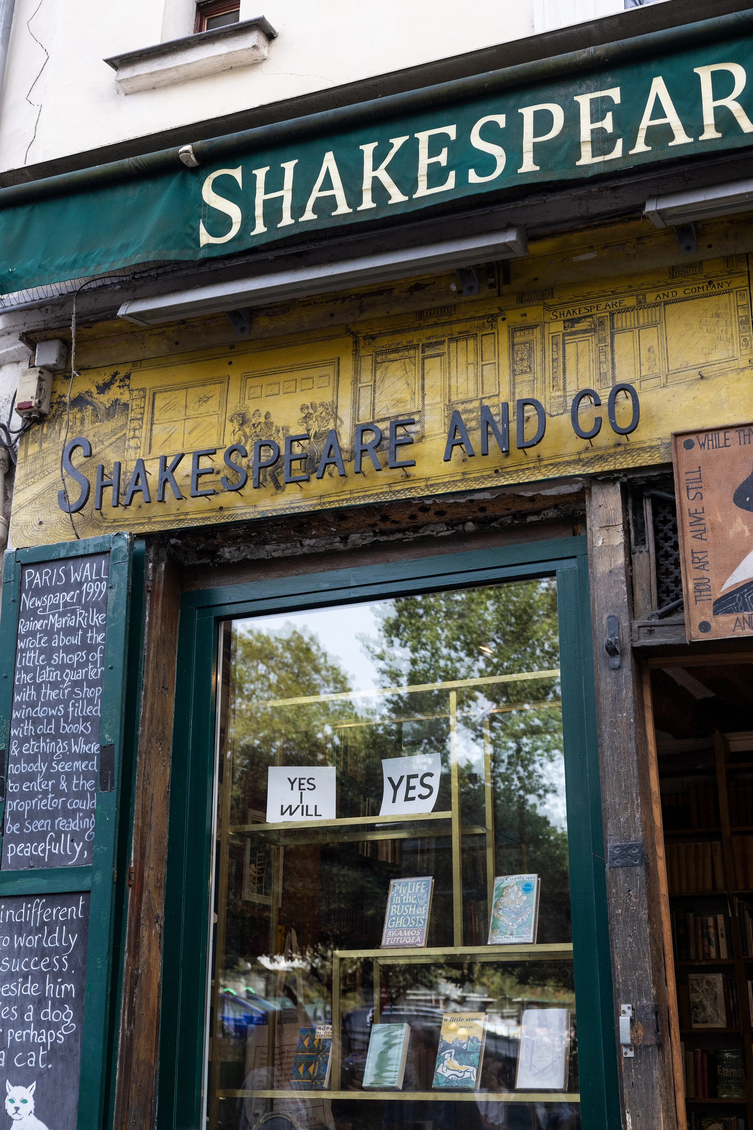 Shakespeare and Company Books, Paris