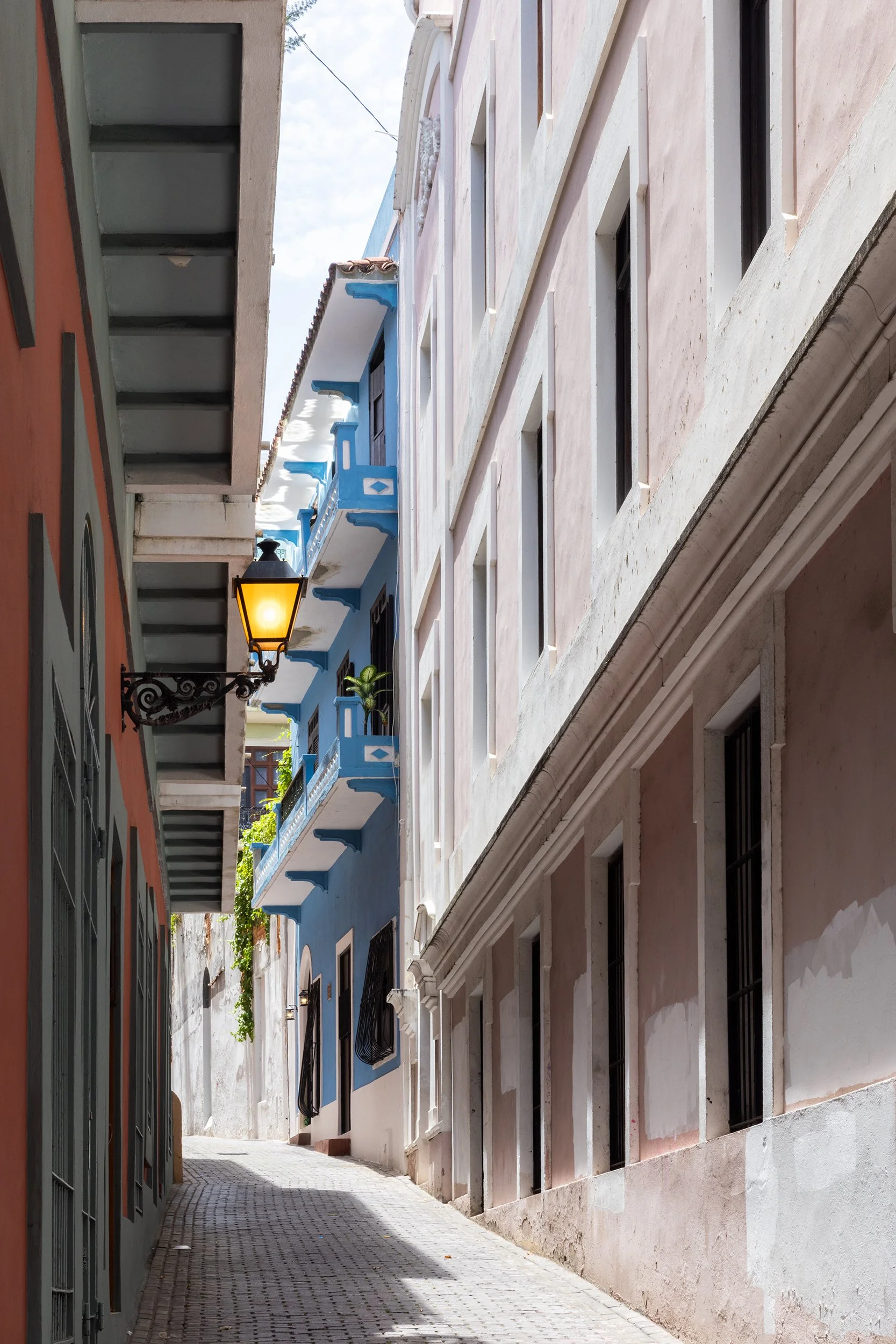 Callejon del Gambaro alleyway, San Juan, Puerto Rico