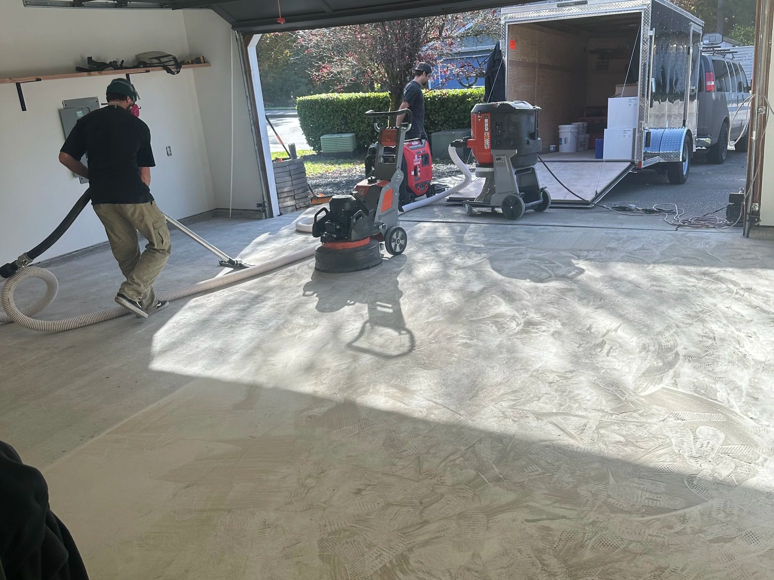 Moisture, Rain &amp; Concrete: Why Epoxy Floors Fail Without Proper Prep