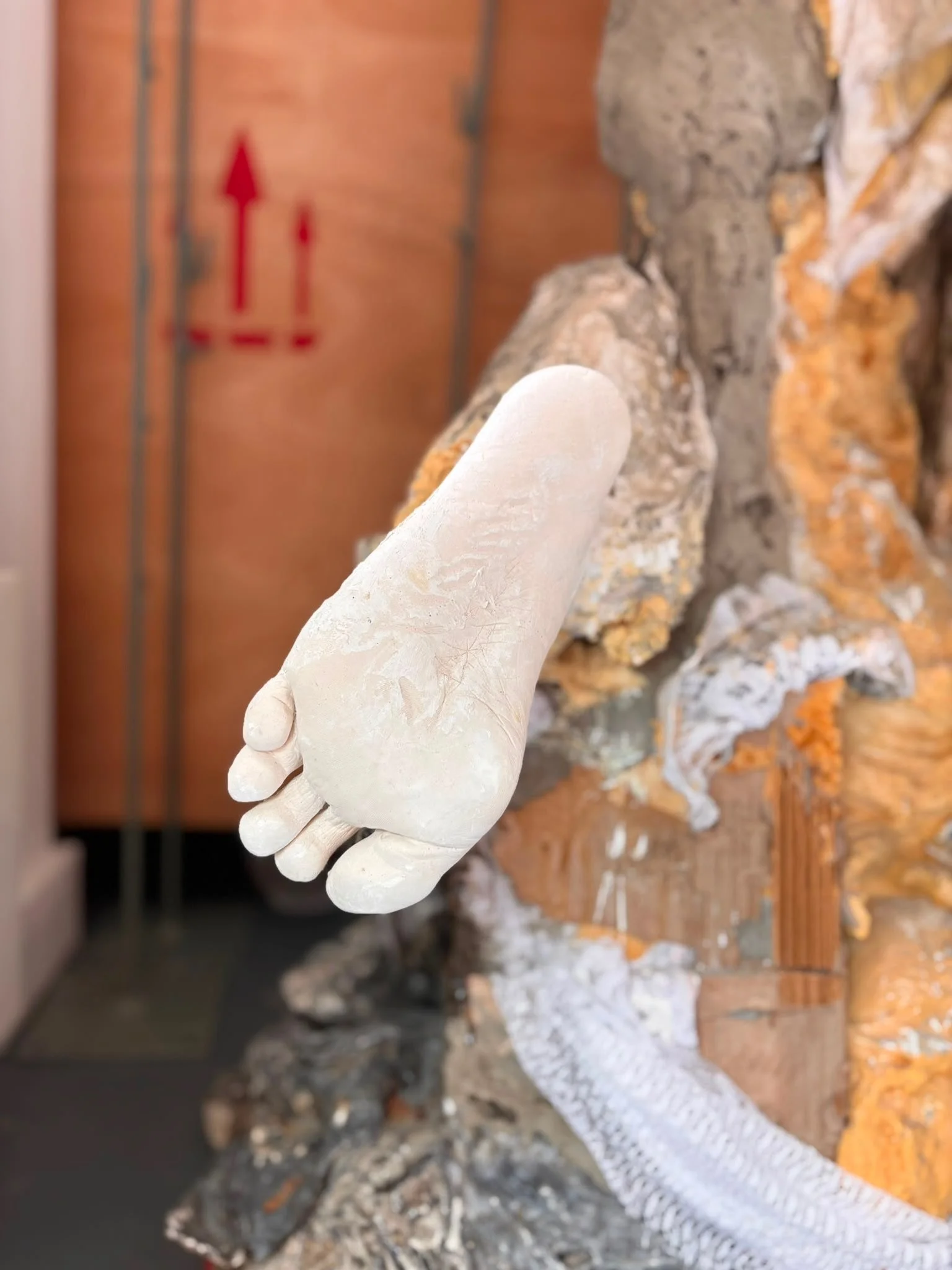 Big feet and animal joy
Studio details 
✨ 

#studioshots