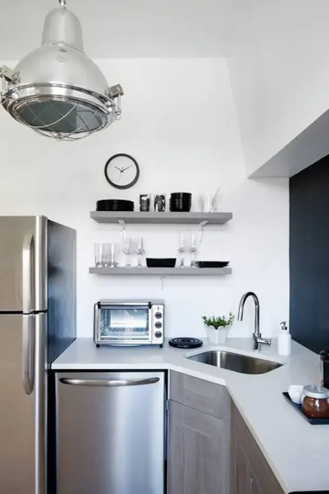 penthousekitchenfridge.webp