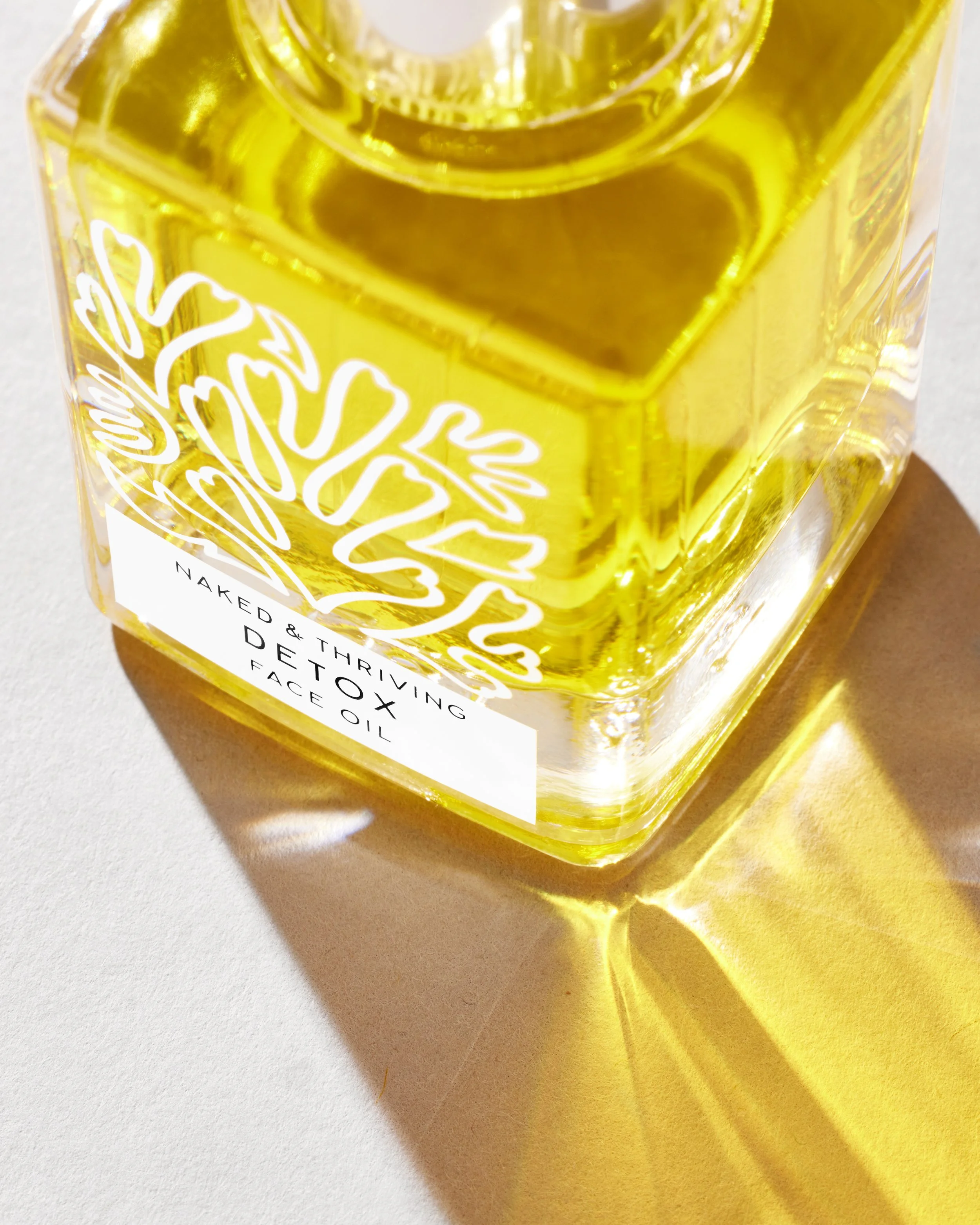 DetoxBalancingFaceOil-BFCM2025-01_HERO.jpg