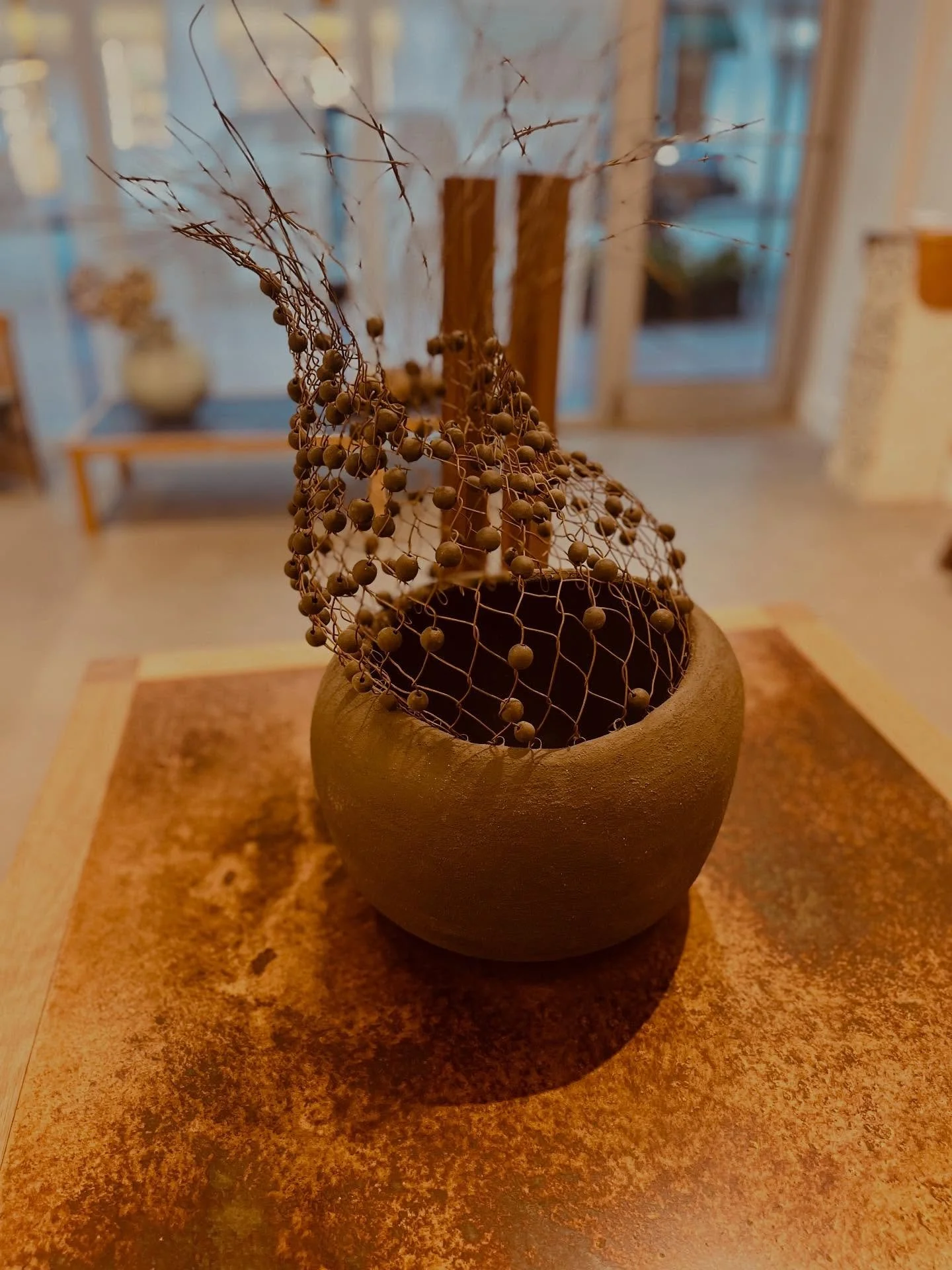 Black Stoneware w/Copper Wire Knit&hellip;a bit of metal, earth, fire, water + lots of imagination, creativity, craftsmanship, love by Martha Prieto Larmier&hellip;@claybymartha