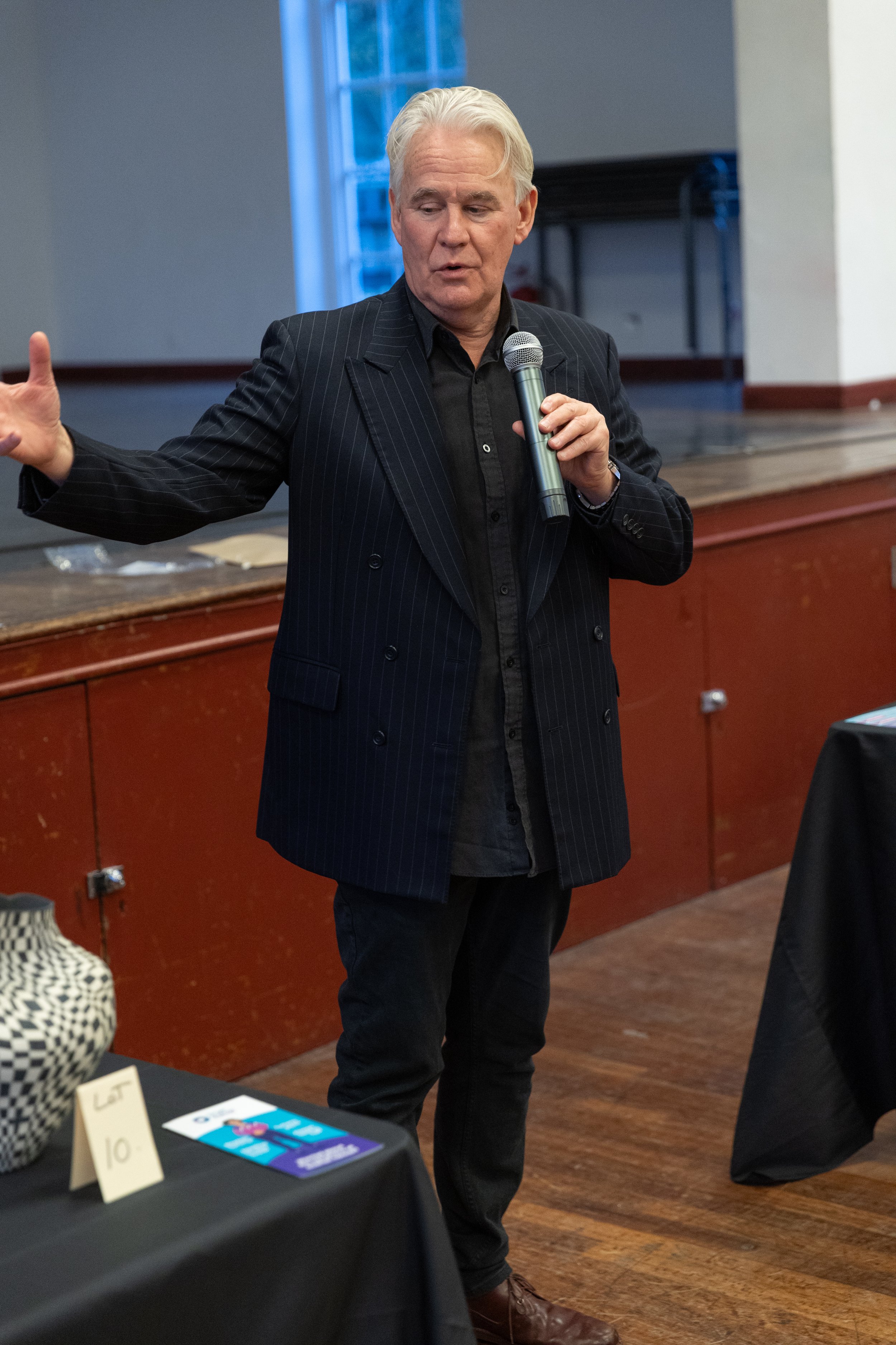 Linda Browne Auction-18.JPG