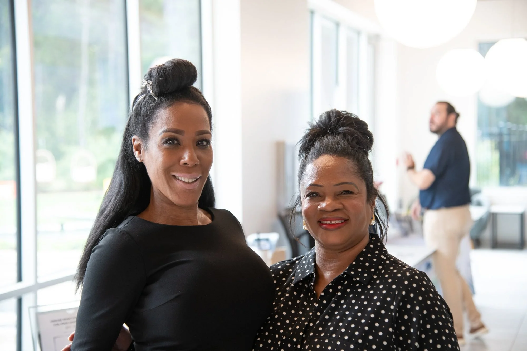 15-bonita-with-attendee.jpg