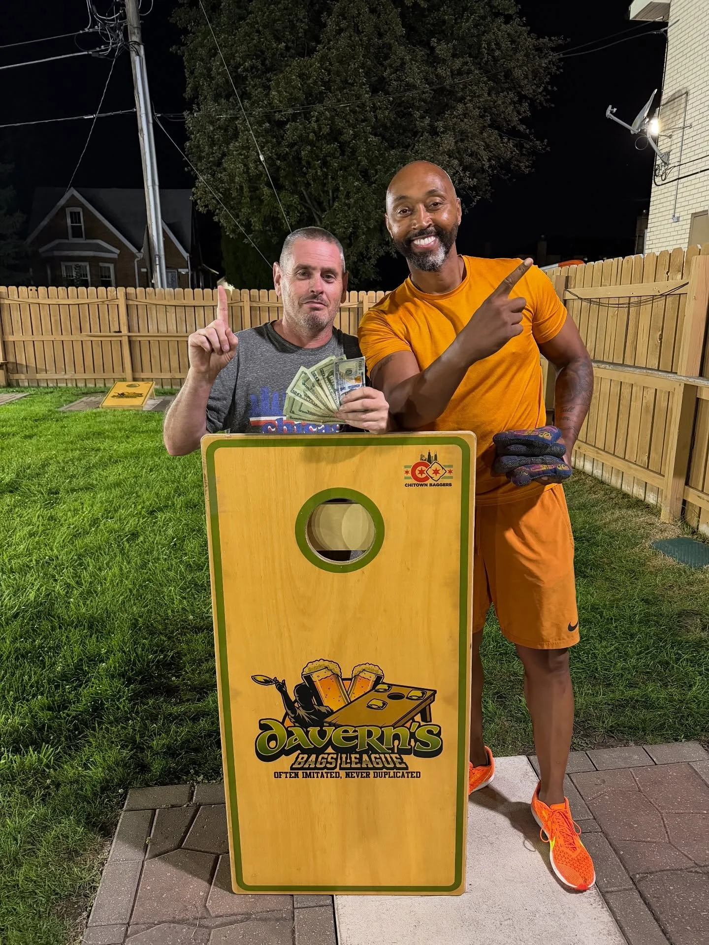 Mondays @ Daverns might get canceledl tonight we will announce if we will cancel or play at 5pm depending on the forecast! Last week Chuck G avoided the double dip! 🥇 Chuck G and Bunn
🥈 David and Tommy 
Swap winner Oscar 
Our last day will be next 