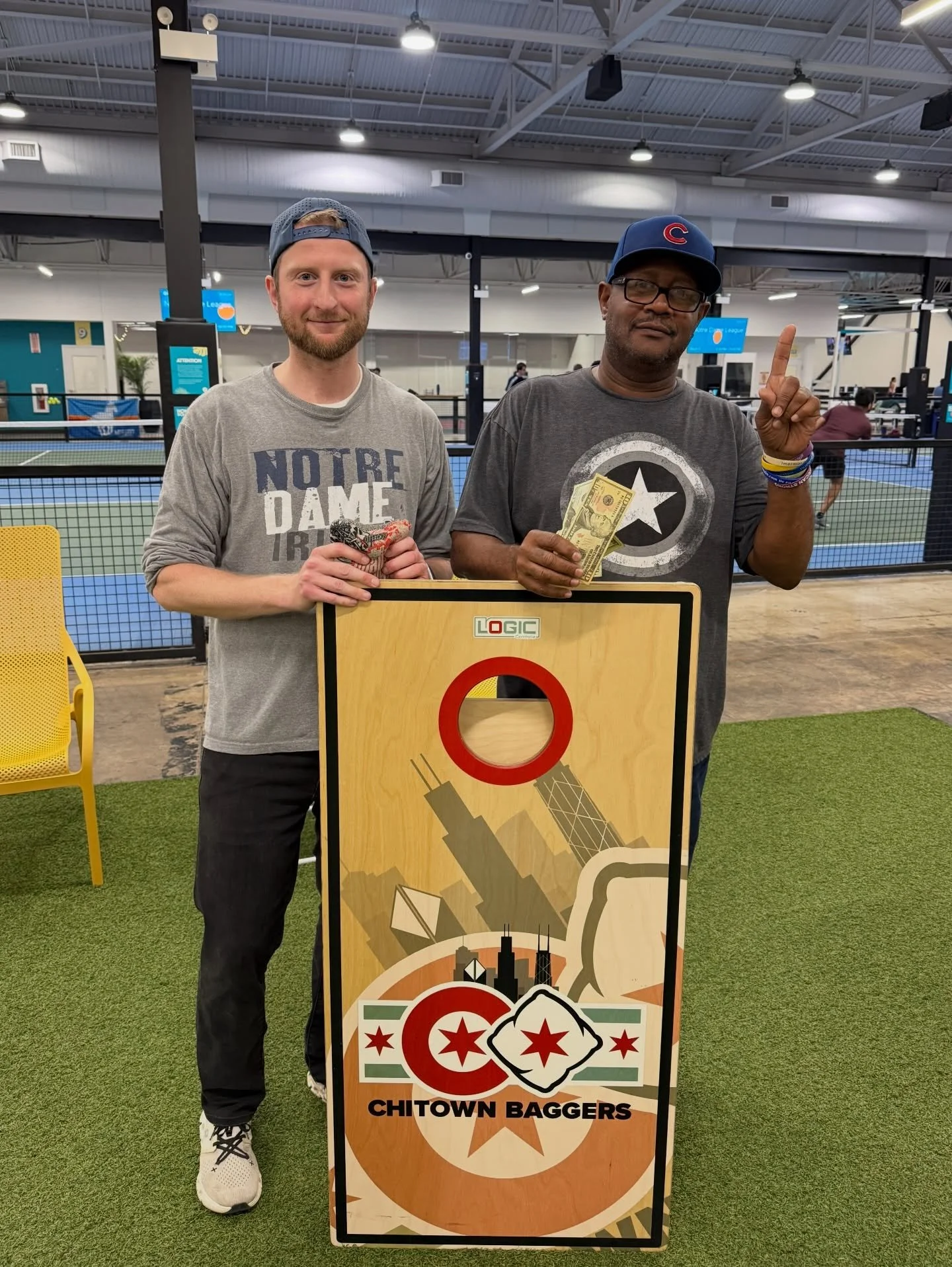 We had a great turnout of both familiar and new faces on Monday! Our last Monday night blind draw at SPF (for now) was a blast. Players showed up early and even stayed late to keep practicing. On top of that, three teams signed up for our upcoming Mo