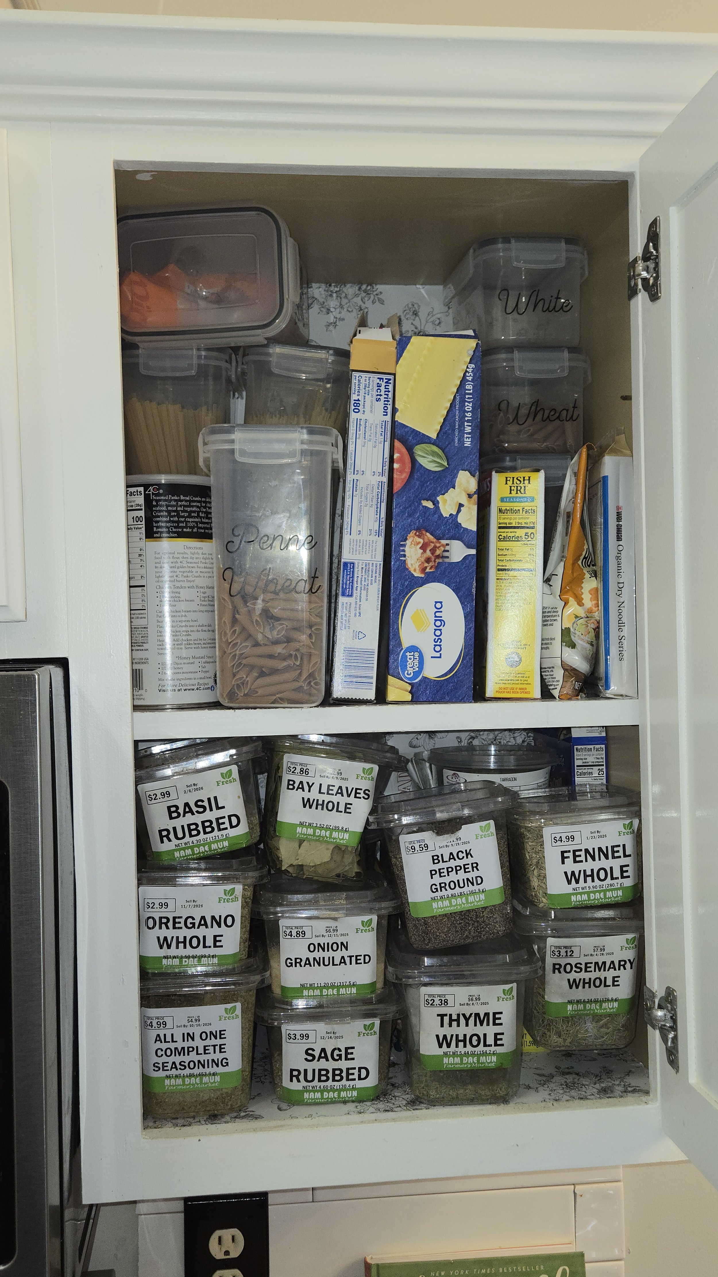 Kitchen Cabinet -Before