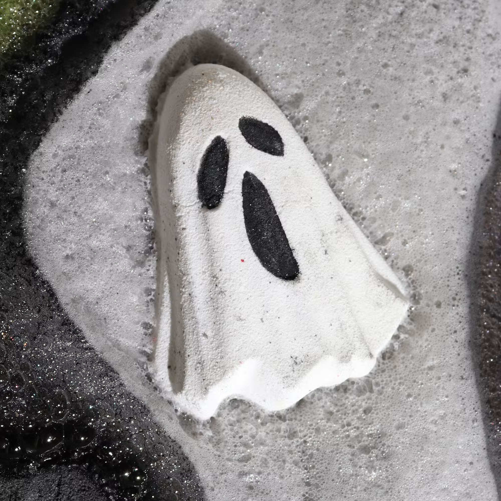 Ghost Bath Bomb