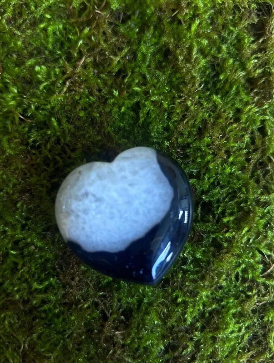 Black Agate Heart.jpeg