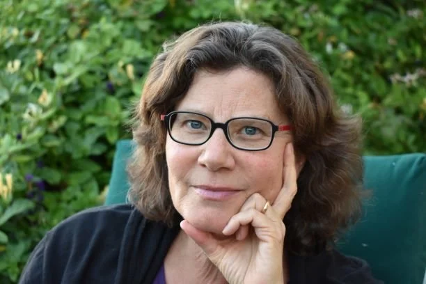 Sarah Stone Headshot