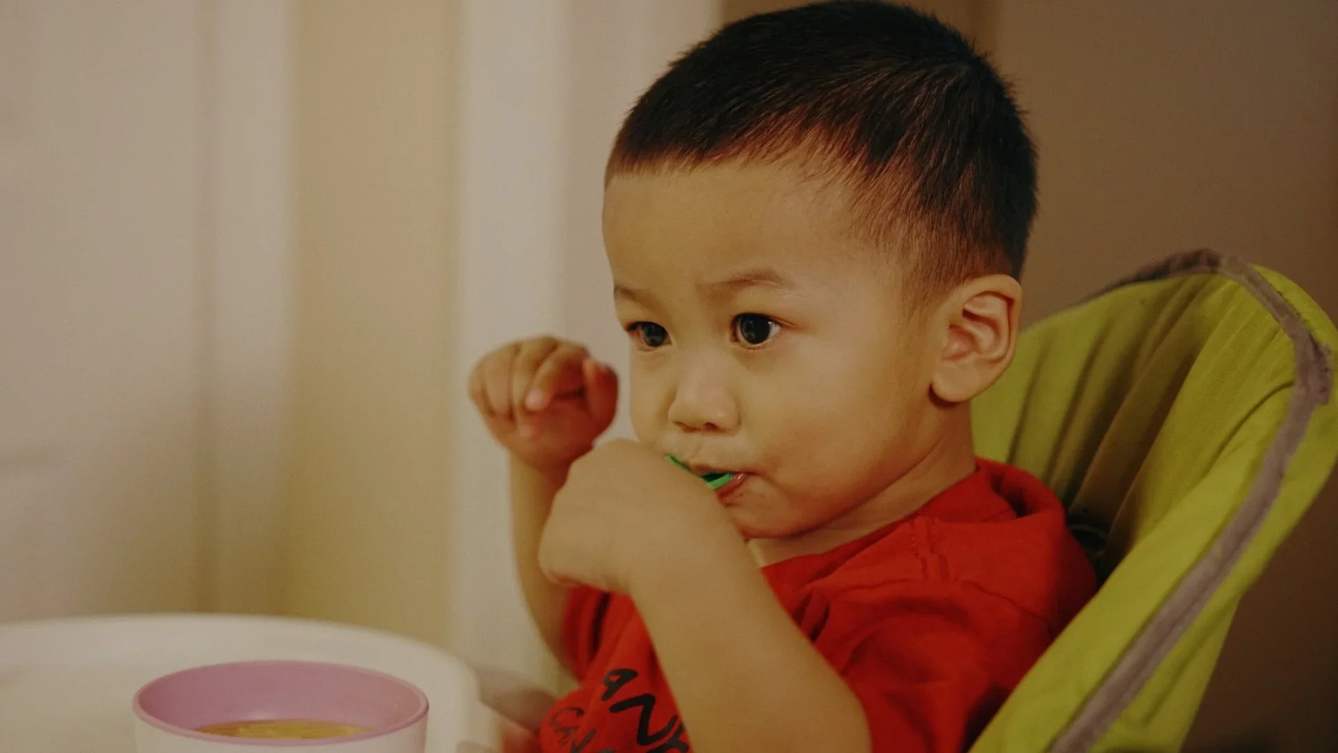 AF_DOC_LUNGSOUT_STILLS_02_1.134.1.webp