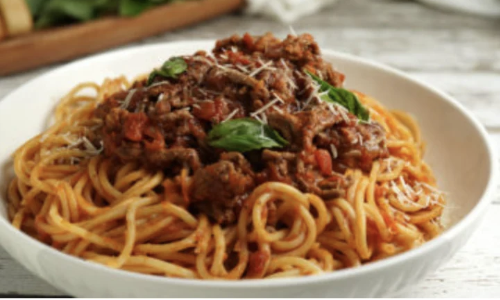 Tallarines Rojos (Peruvian Style Pasta Bolognese)-Peruvian Recipe