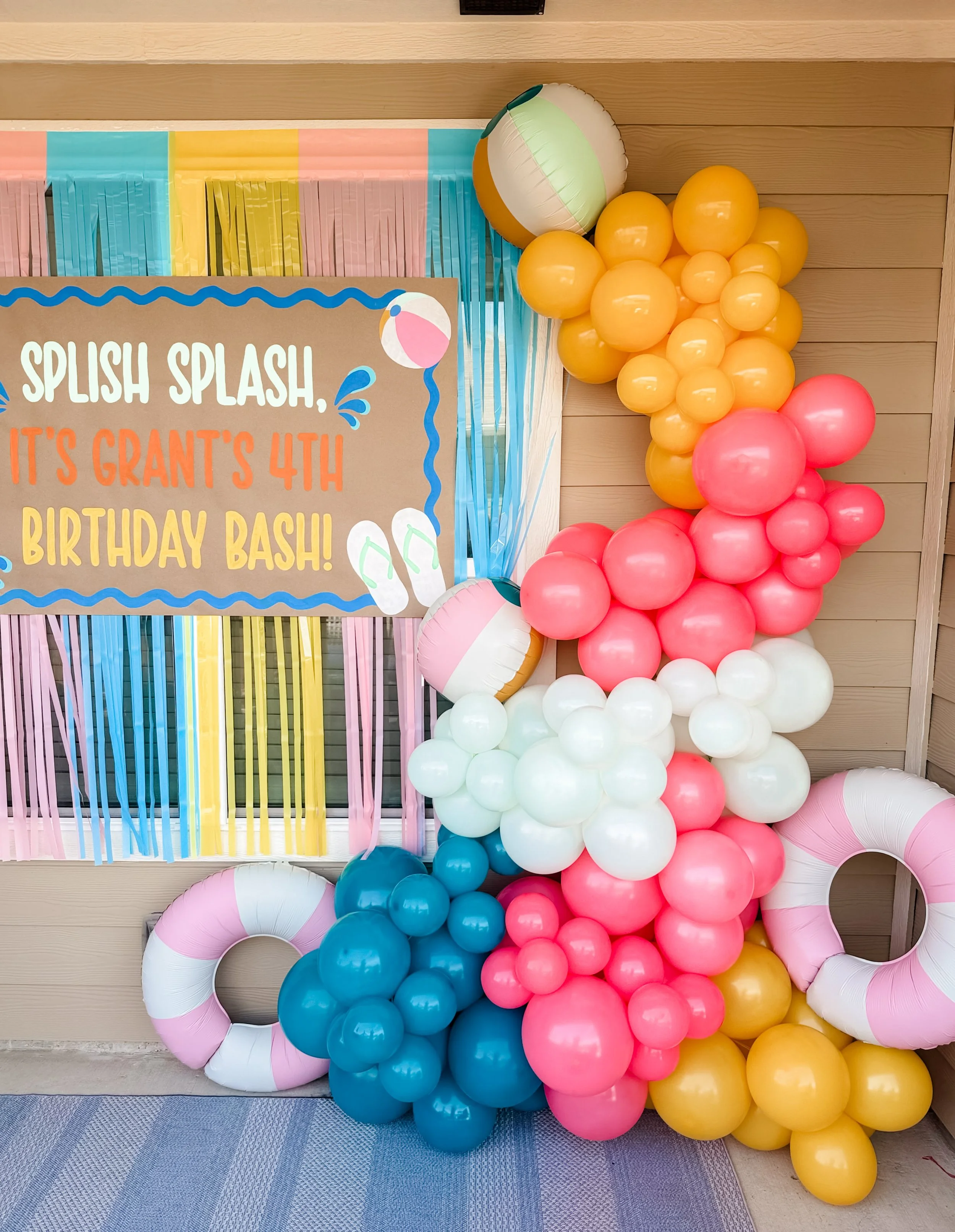 Splish, Splash Balloon & Banner Set