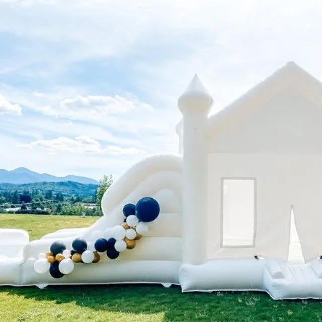 Bringing the bounce back to Southern Oregon — reimagined in white. ✨
Our all-white inflatables turn any backyard, wedding, or celebration into something luminous.
🏡 Serving Jackson & Josephine Counties
🪩 Delivery • Setup • Take