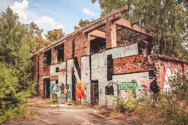 Marc Wayne Schechtel - photographer abandoned structure