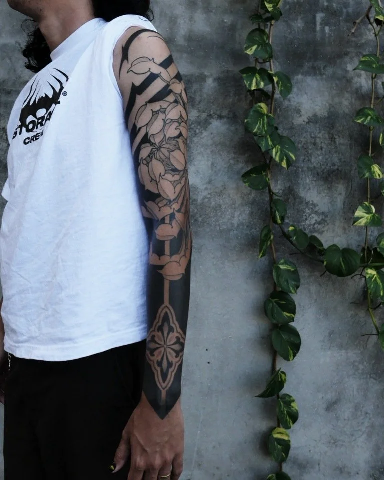 Tattoo Artist - AnEcho - floral black and gray arm tattoo