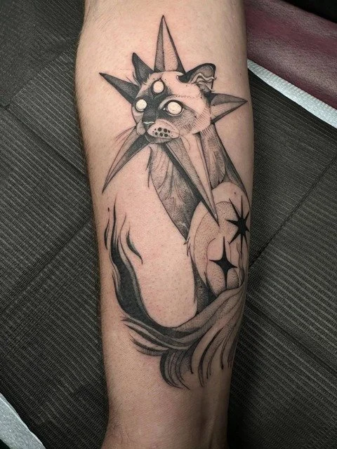 trippy looking cat tattoo by Ella Baer