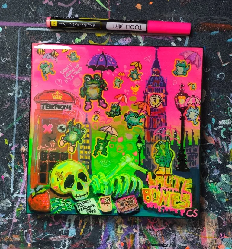 hand drawn postcard by Claudia Schmidt_artist_ frogs and skull pink and green