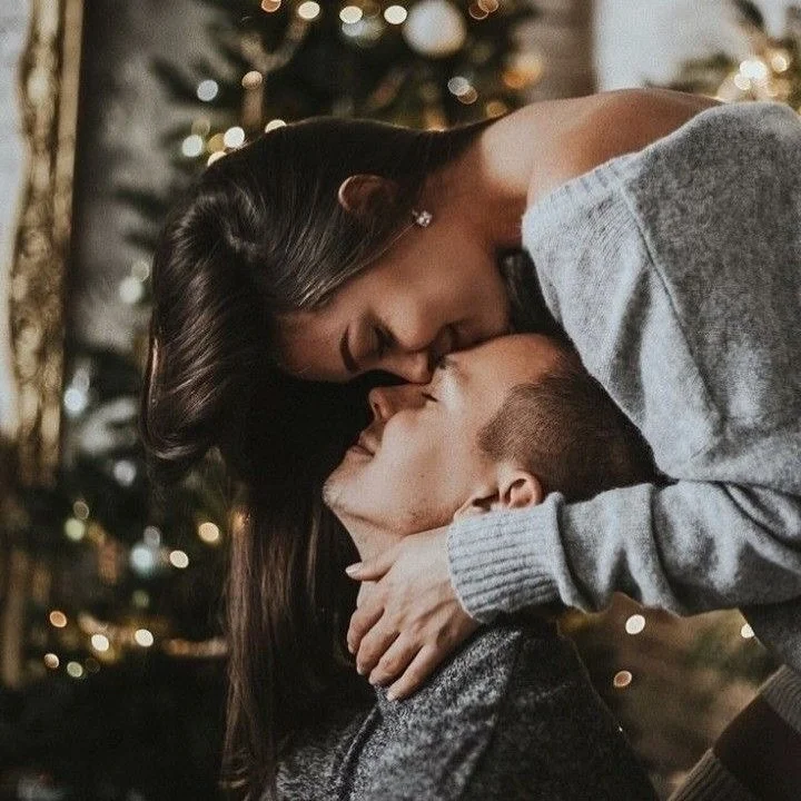 Some loves sneak up on you, quiet, steady, impossible to ignore.

Bianca didn&rsquo;t see it coming.
Beau promised he wouldn&rsquo;t cross the line.
But when two hearts start to collide, resistance doesn&rsquo;t stand a chance. 

⚾️Curveball of the H