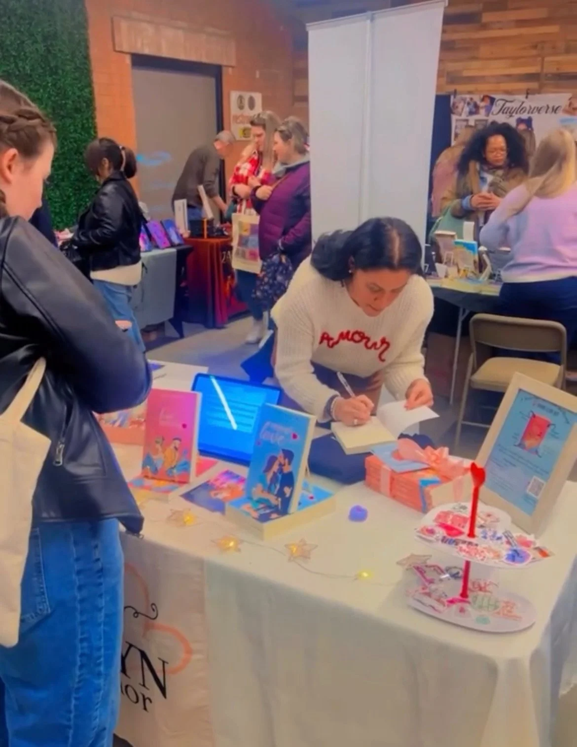 ROMANCE READERS 👀💕

If you love slow burns, emotional tension, found family, second chances, and fictional men that raise the bar&hellip;

This one&rsquo;s for YOU.

✨ Join me at the Front Paige Media Book Fair
📍 Olde Mecklenburg Brewery
🗓 March 