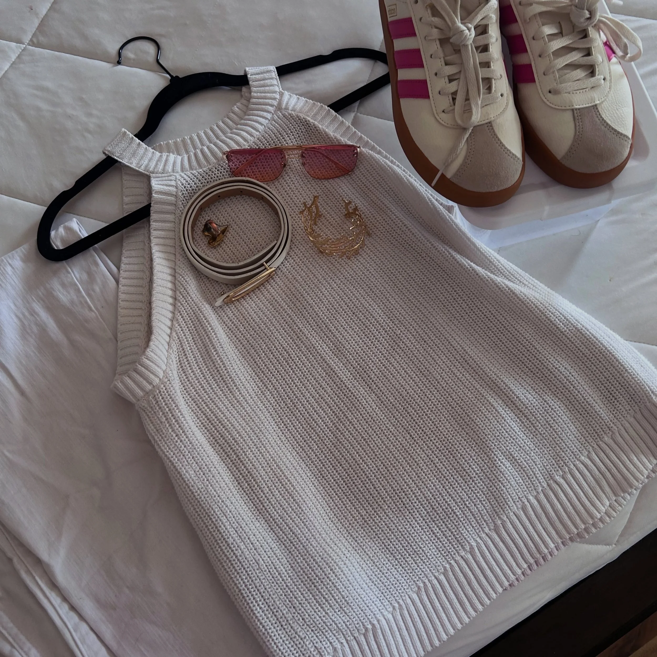 Fit check for today&rsquo;s bookstore signing.

Does anyone else treat picking an outfit for book events like it&rsquo;s the main character montage, or is that just me?

#charlotteevents #meettheauthor #fitcheck #saturdayvibes