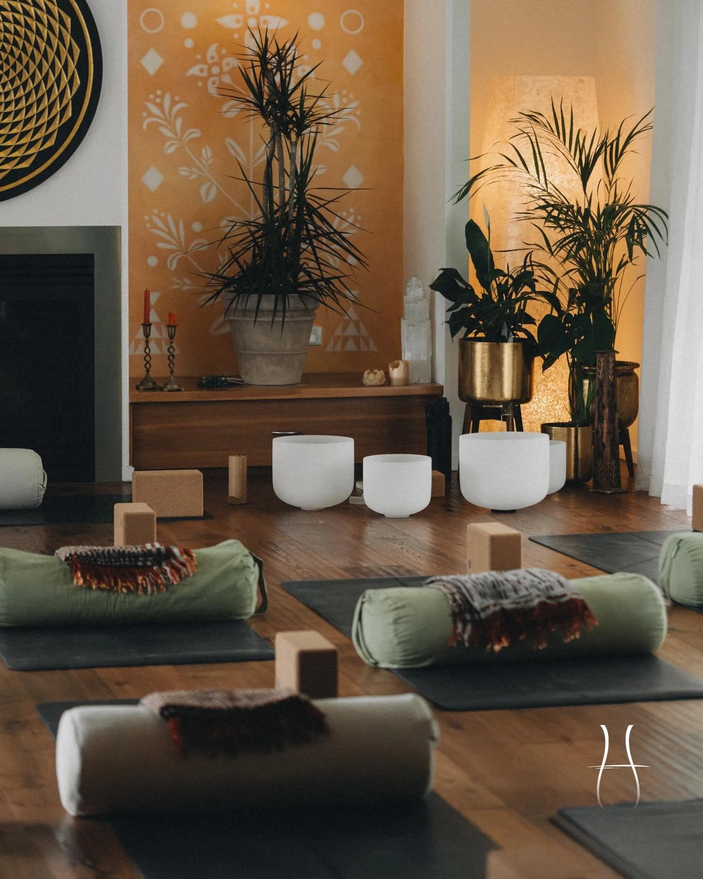 SEVEN WEEKS IN 🌲 It feels like just yesterday we opened the doors to HEAL Peninsula. Our hearts were full of hope and, yes, a few nerves! We dreamed of creating more than just a space, we dreamed of a sanctuary where our community could find stillne