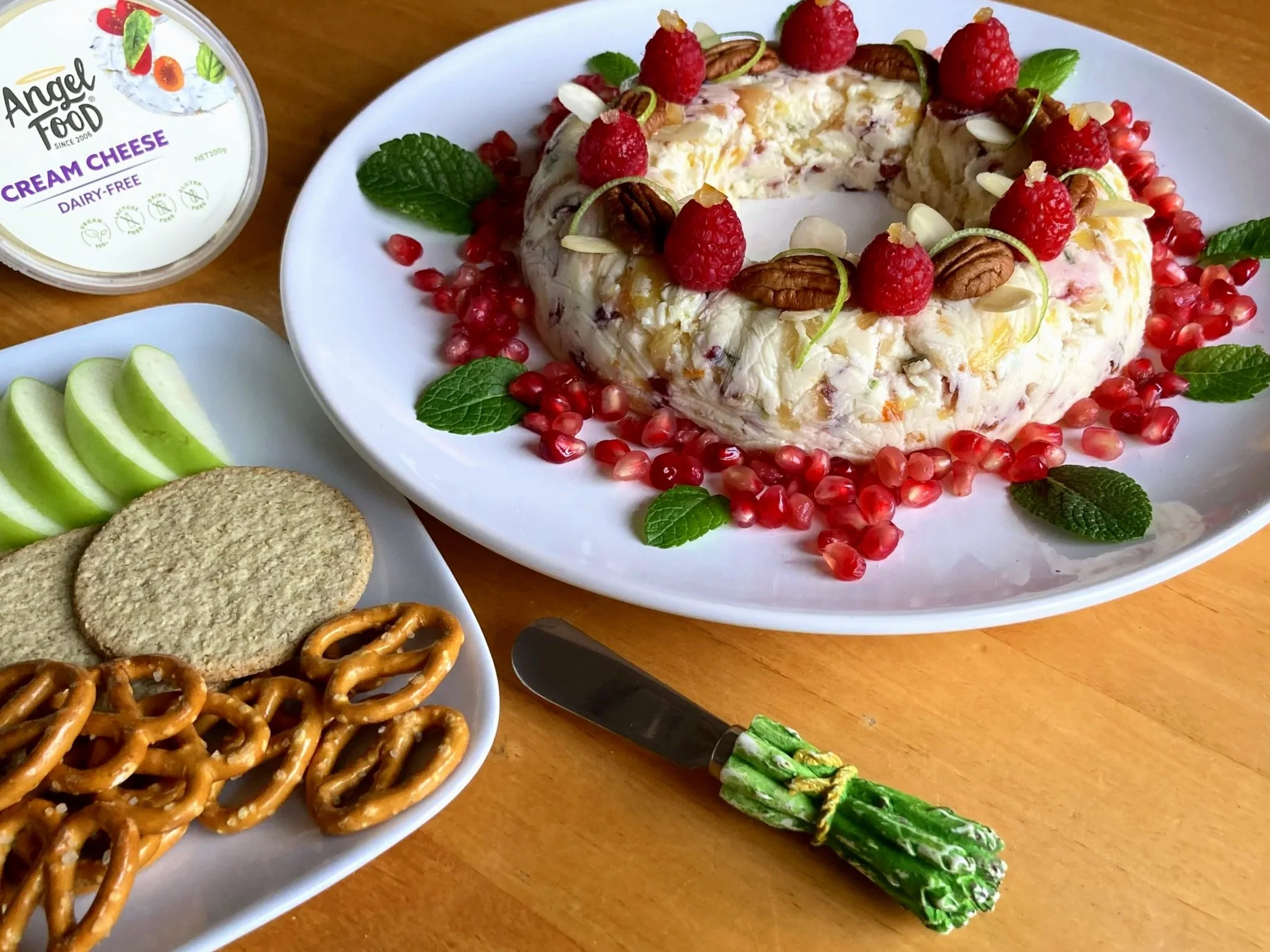 Festive Cheese Wreath