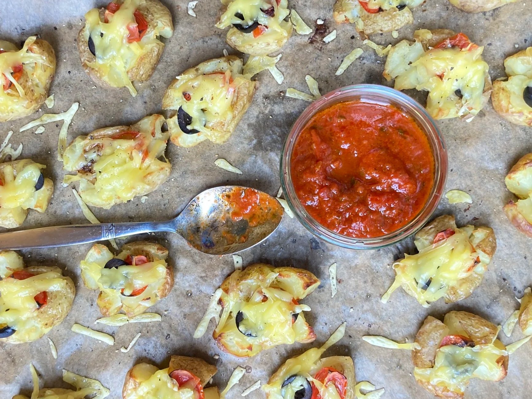Smashed Pizza Spuds