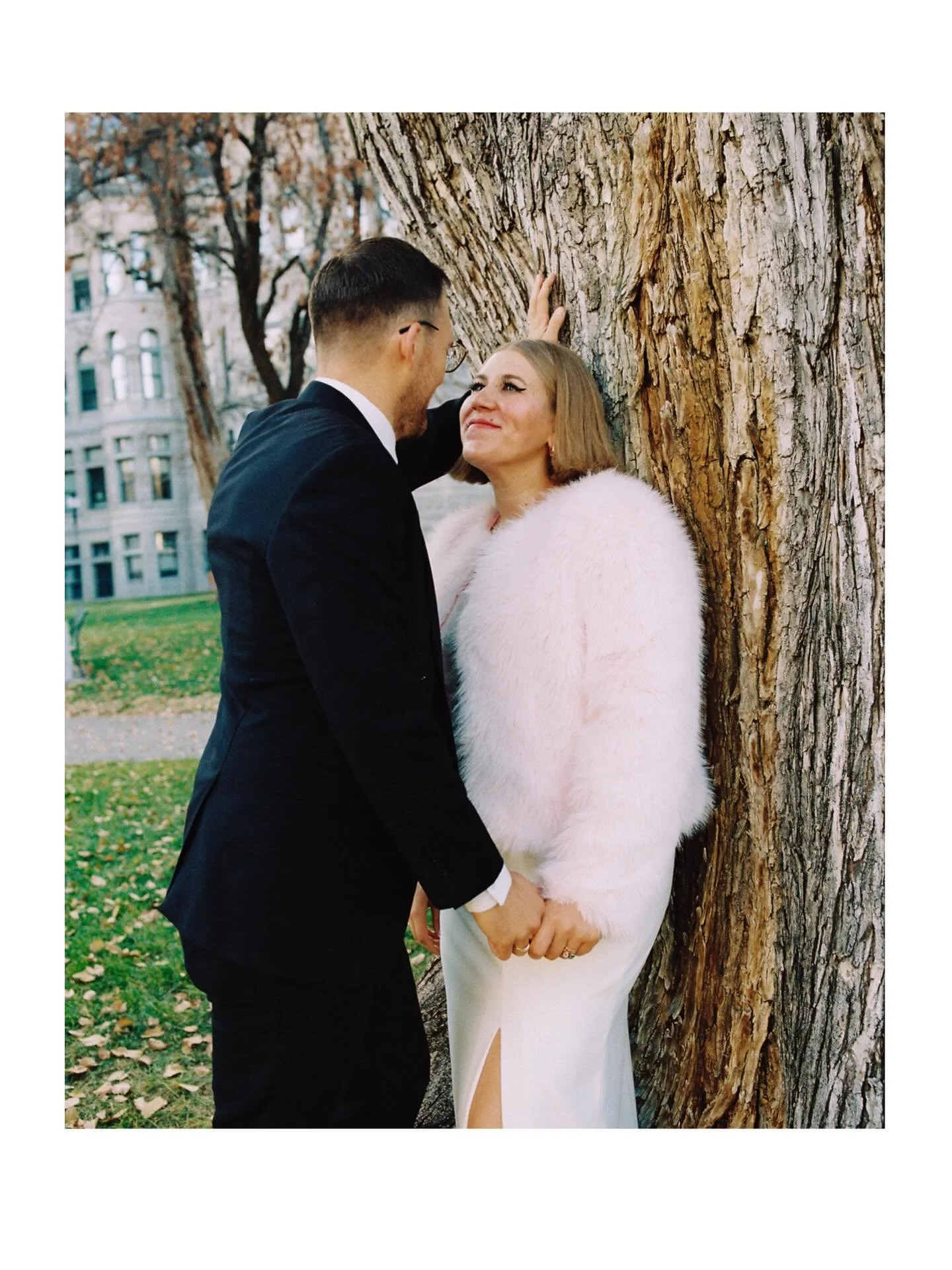 &ldquo;I wanna love you till we&rsquo;re food for the worms to eat&rdquo; 

10 year wedding anniversary for Amanda + Levi, celebrated with an evening running through the city, talking about all the good moments together. Together they have traveled, 