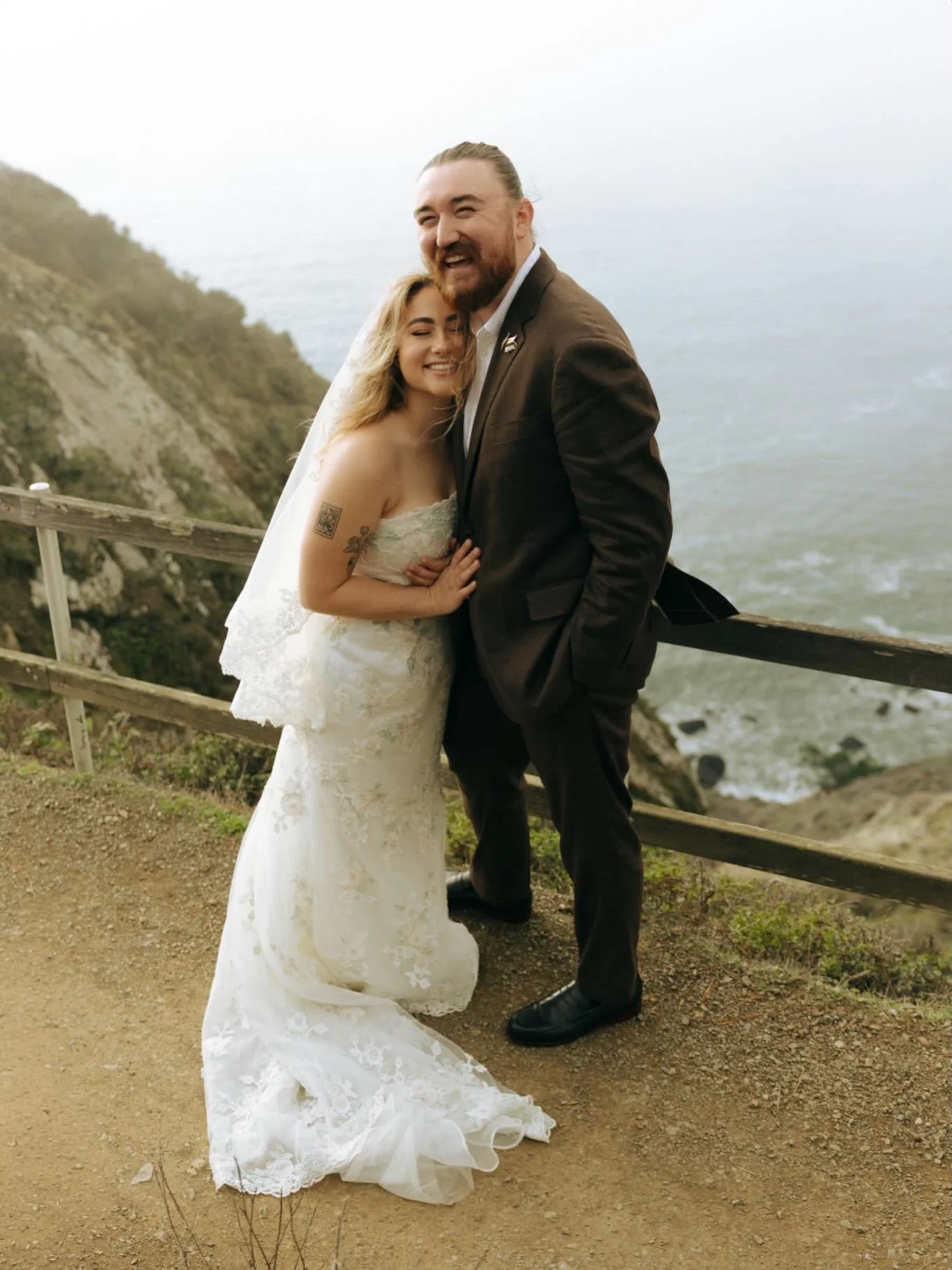 WEDDING SEASON IS HERE‼️ 
this California wedding is EVERYTHING, on the northern California coast surrounded by close friends and family sam and chloe had a weekend full of Guinness, laughs and celebration 🫶
Mix of 35mm+digitals
Scans and Dev- @esse