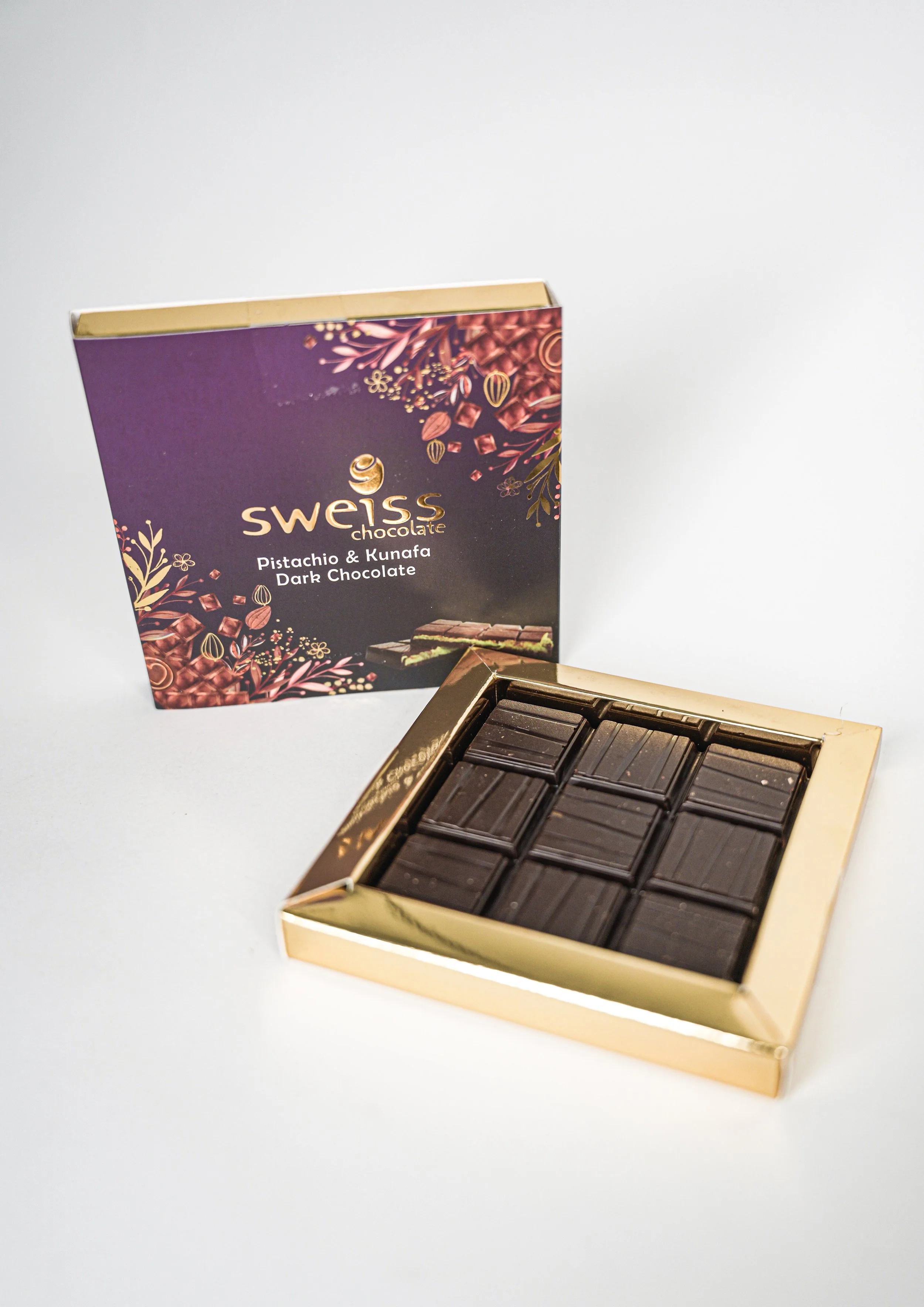 Swiss dark chocolate with pistachio and kunafa flavor.