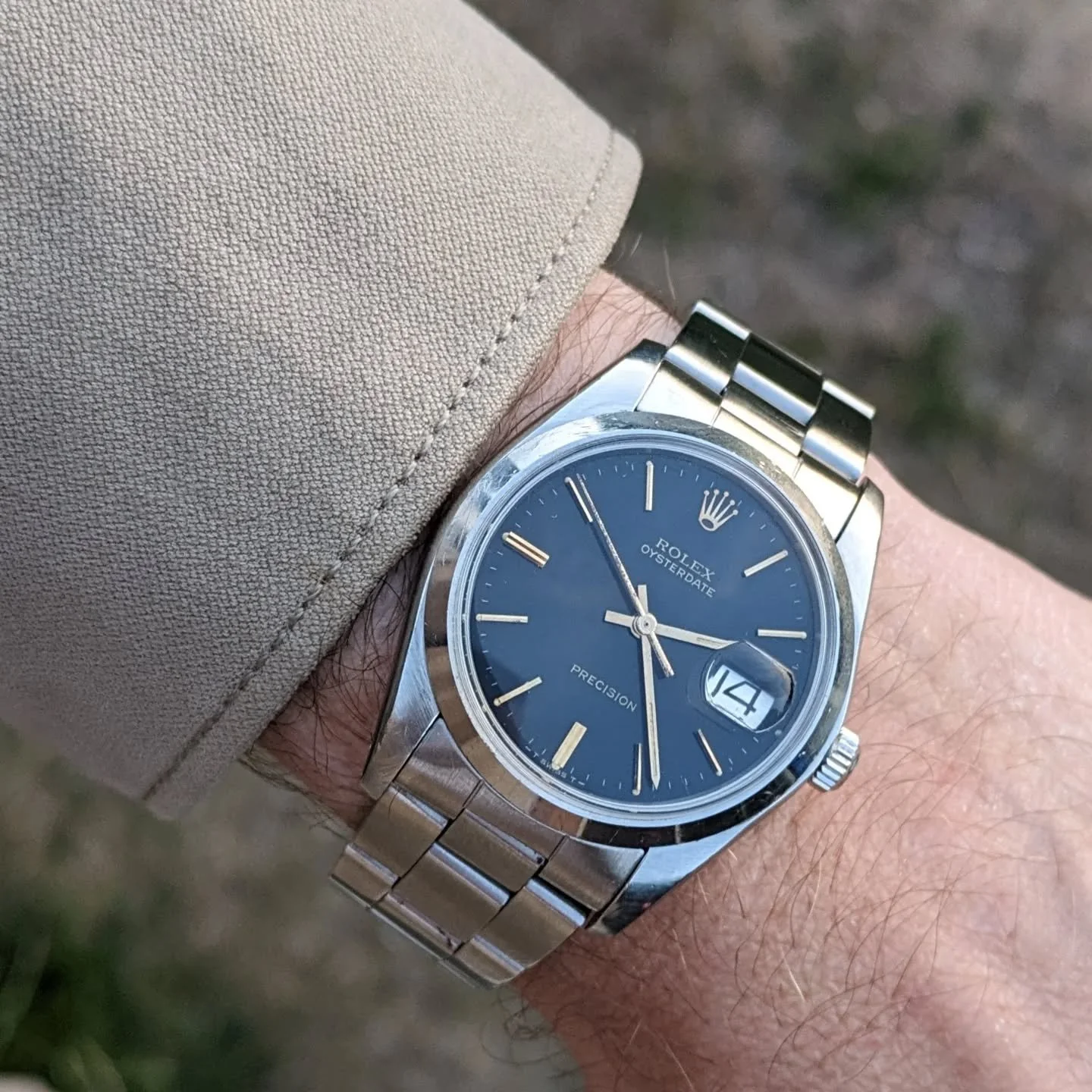 Rolex 6694 Oyster Date Precision Black Manual Wind W/ Box And Guarantee 1978

A beautifully clean example with a near mint dial and an oyster bracelet with no sag and minimal marks.

The watch maintains it's crisp black dial overlaid with the gilt ba