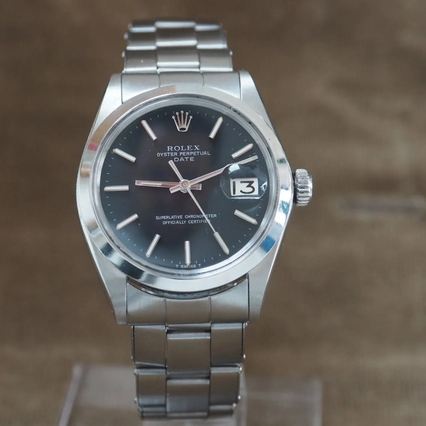 Rolex Oyster Perpetual Date 1500, Black Dial, 1969, Fully Original Serviced 

A very sharp Rolex Oyster Perpetual Date ref. 1500 from 1969, presented here as a fully original example &mdash; dial, case, movement and bracelet all correct and period ma