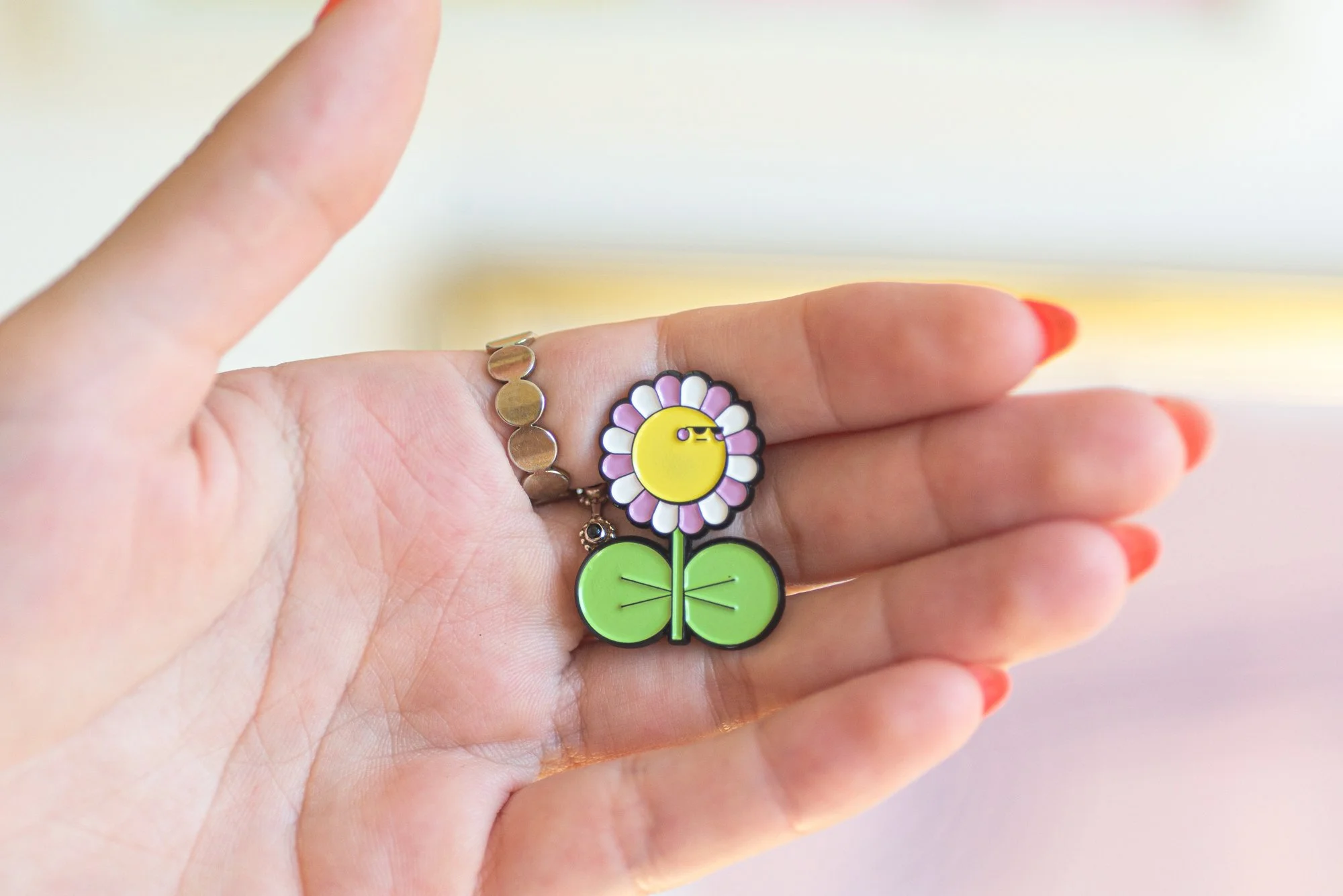 Flower3pin.jpg