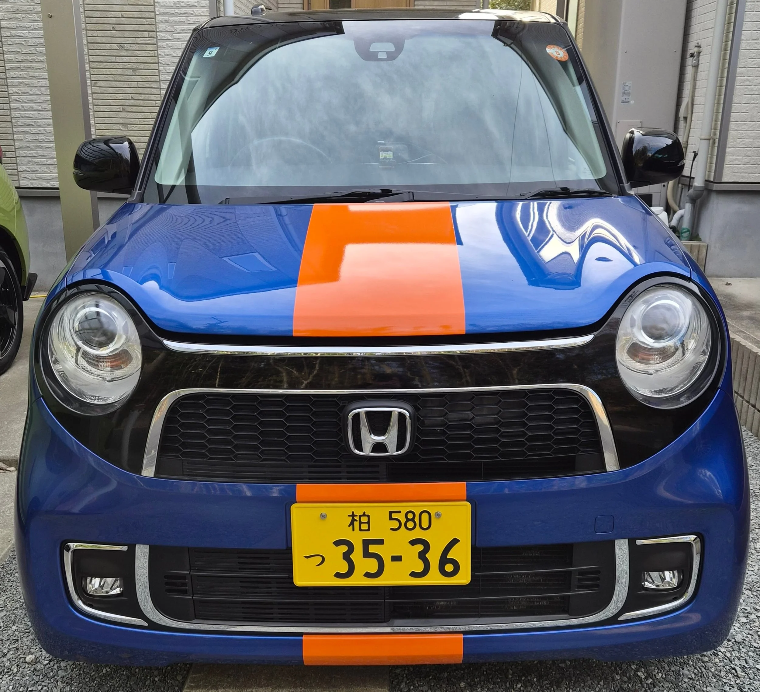 2025/12/10 車両デザイン追加（オレンジストライプ）