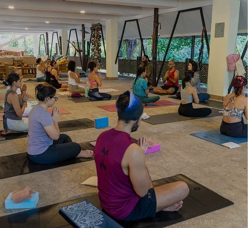 Grupo en retiro en Rio Dulce