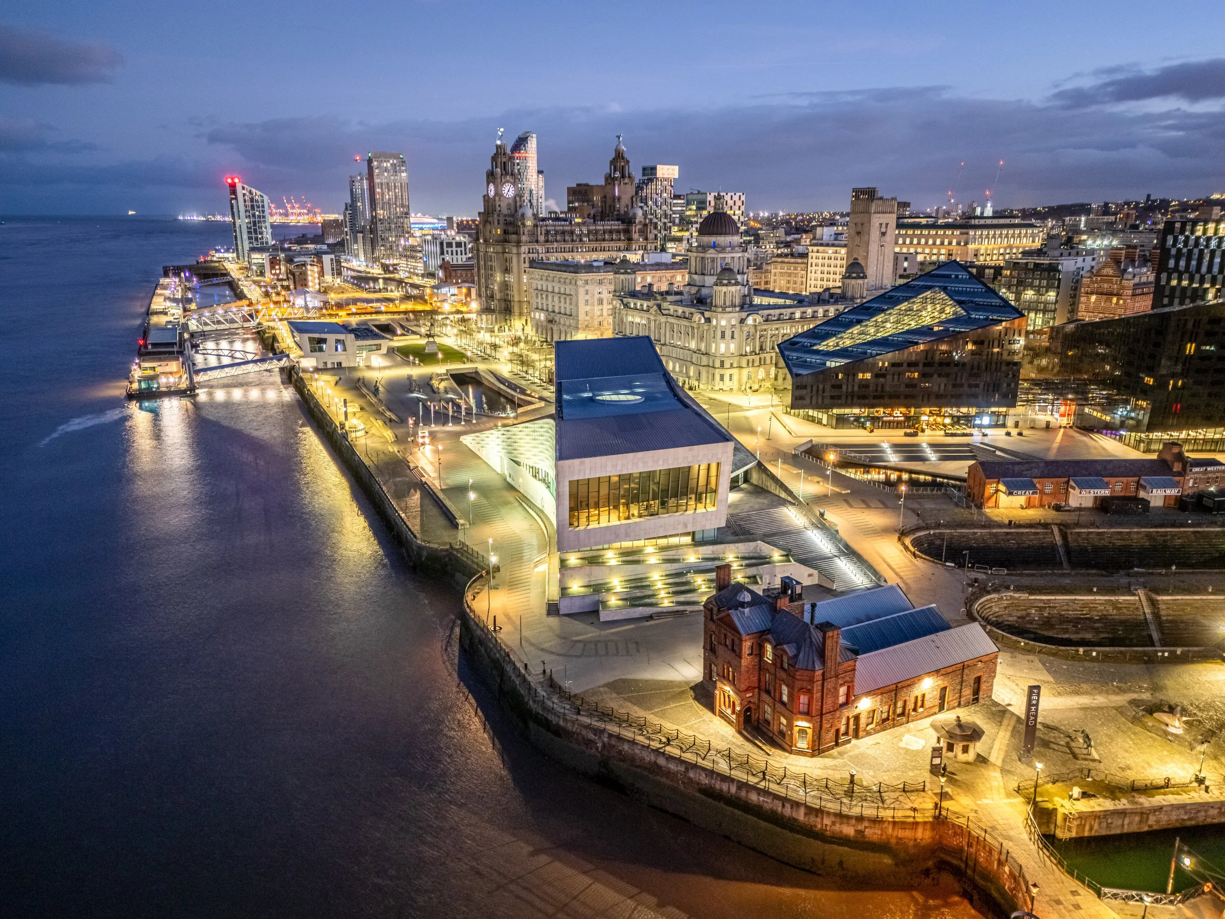 Liverpool Waterfront REF: CSPLiv007
