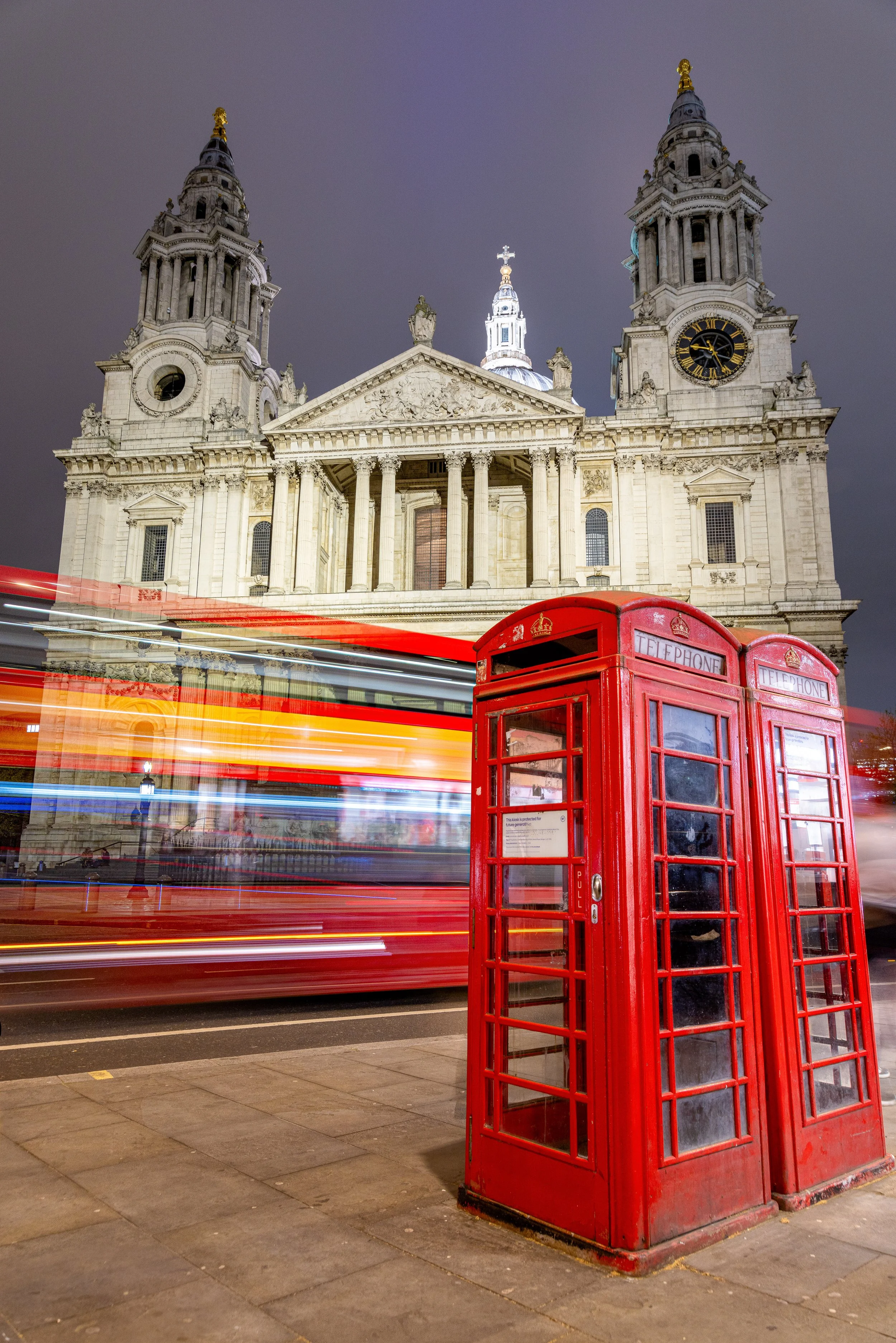 St Paul’s Cathedral Red REF: CSPLon001