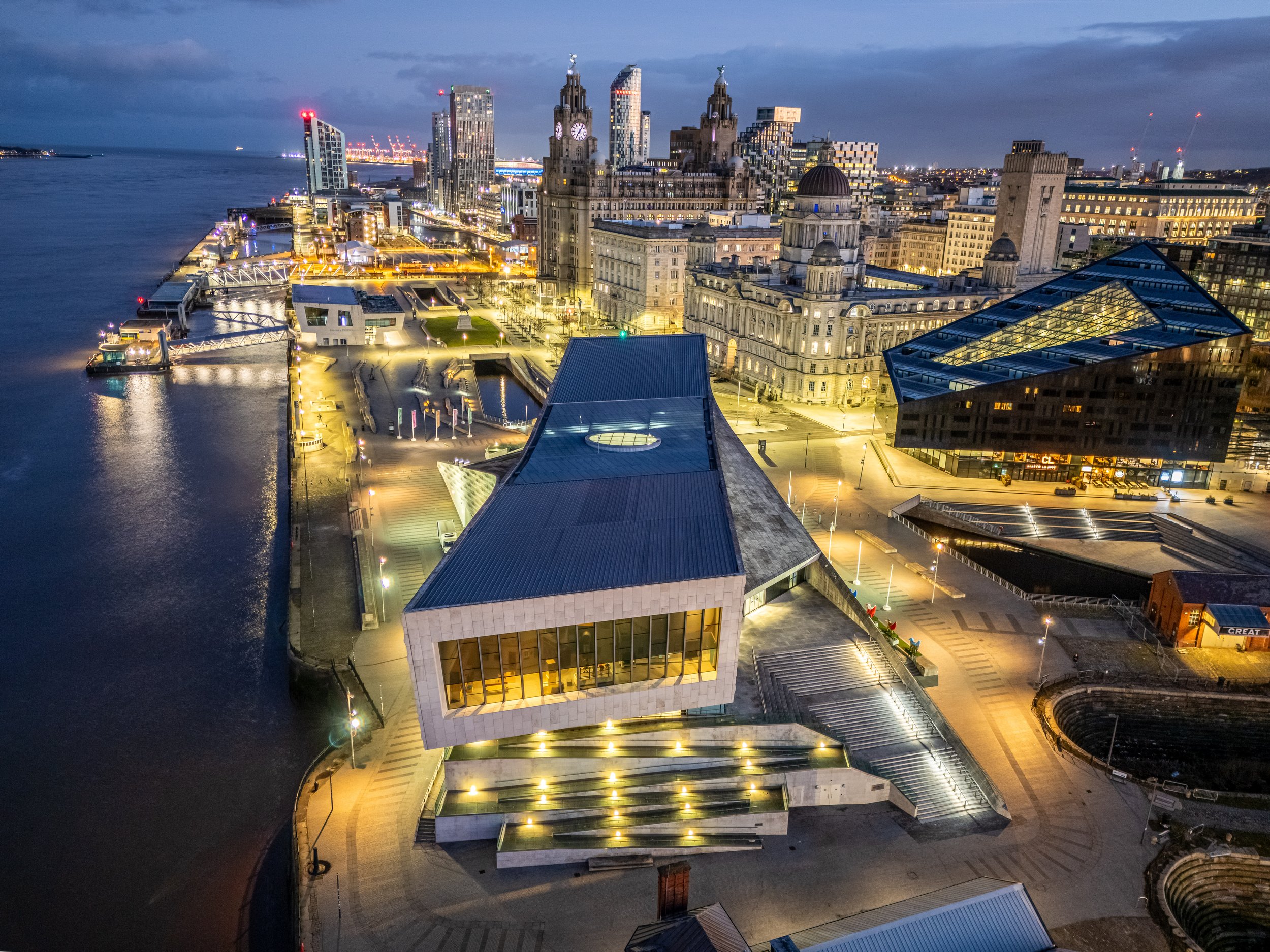 Liverpool Waterfront REF: CSPLiv008