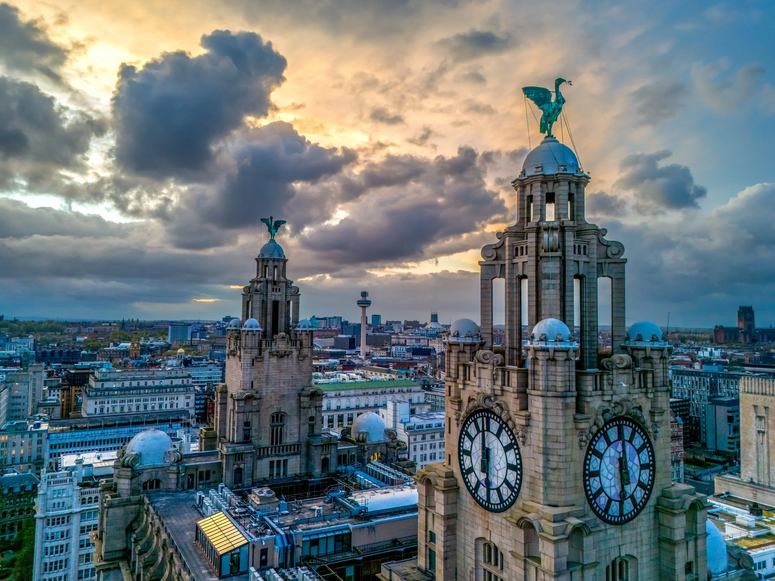 Cloudy Liver Building At Dawn REF: CSPLiv010