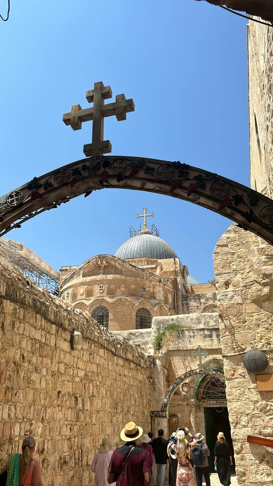 Old Jerusalem - Church of Holy Sepulchre - best picture.jpeg