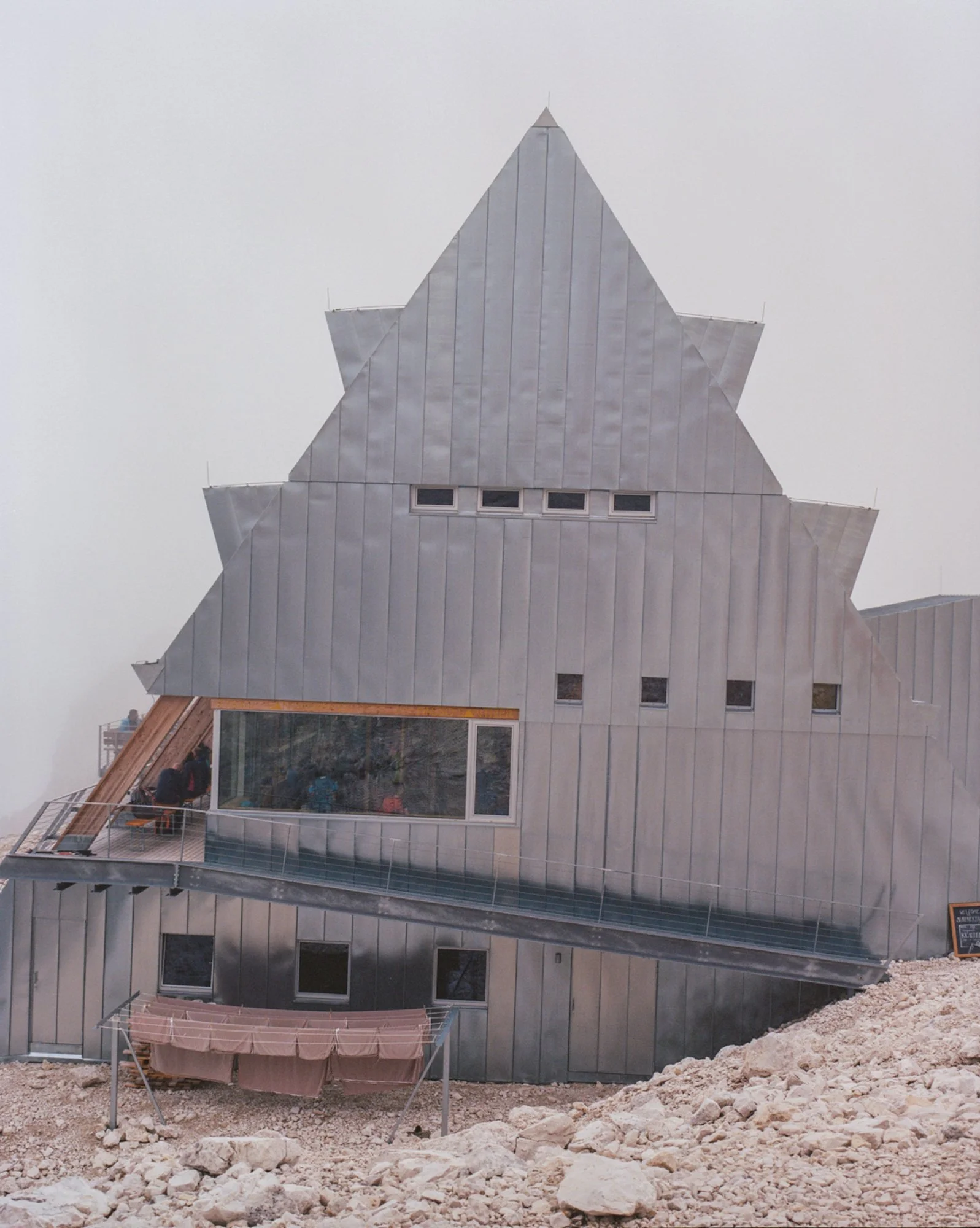 Stories by Eva Donckers LR-000013390002.jpg