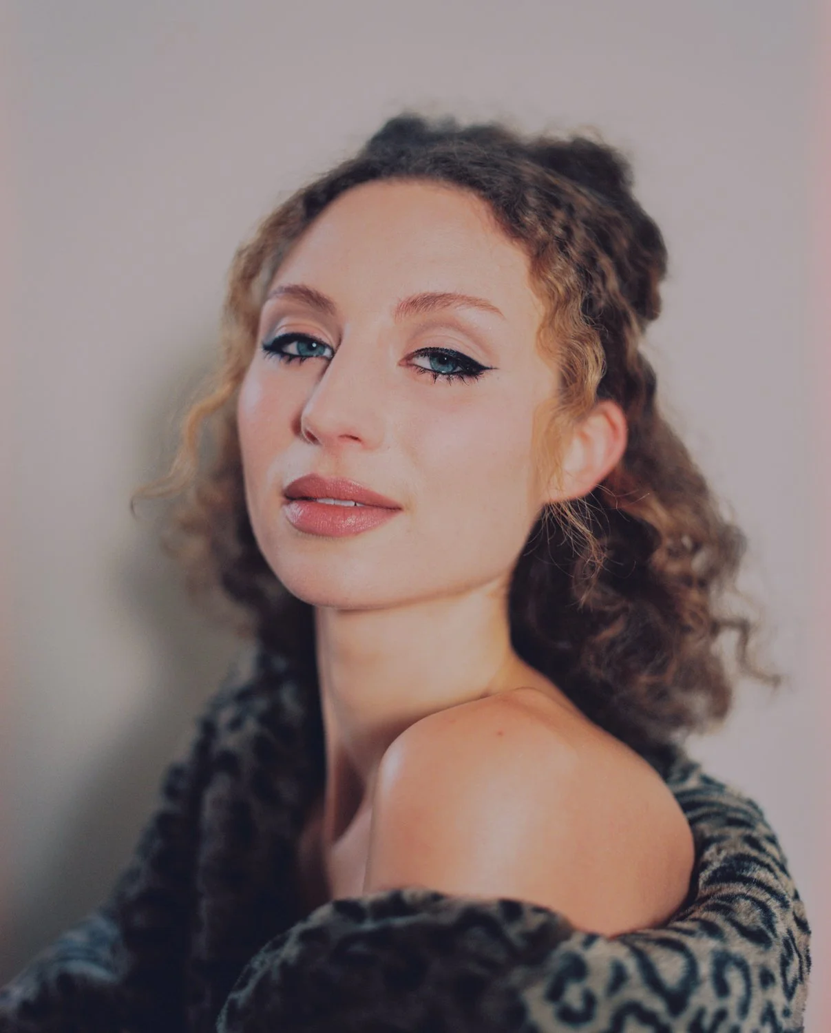 Portrait by Eva Donckers LR-2.jpg