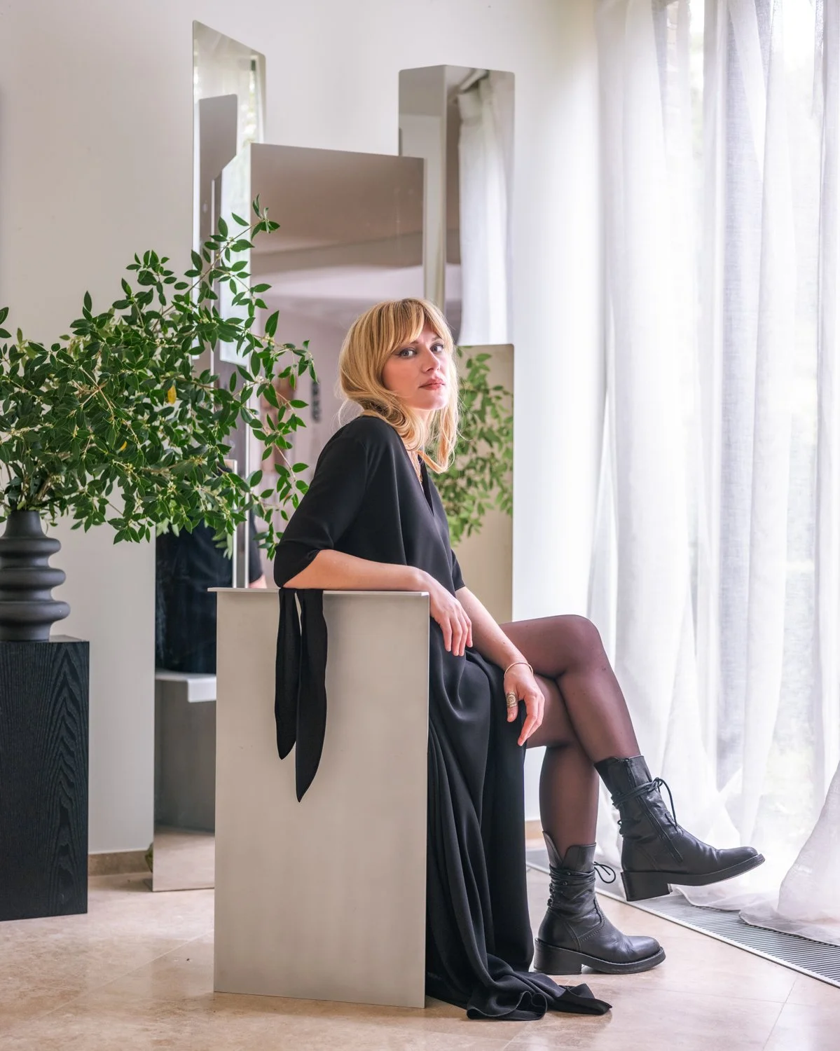 Portrait by Eva Donckers LR-2-3.jpg