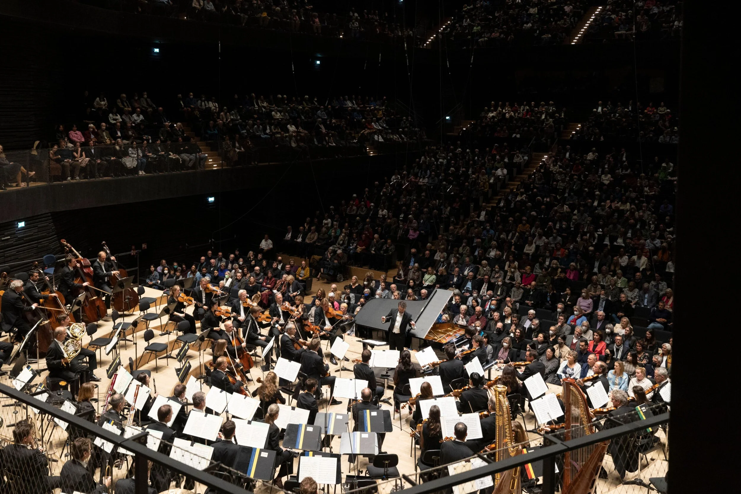 Review: James Gaffigan receives praise for Bayerischen Rundfunks Symphony Orchestra concerts