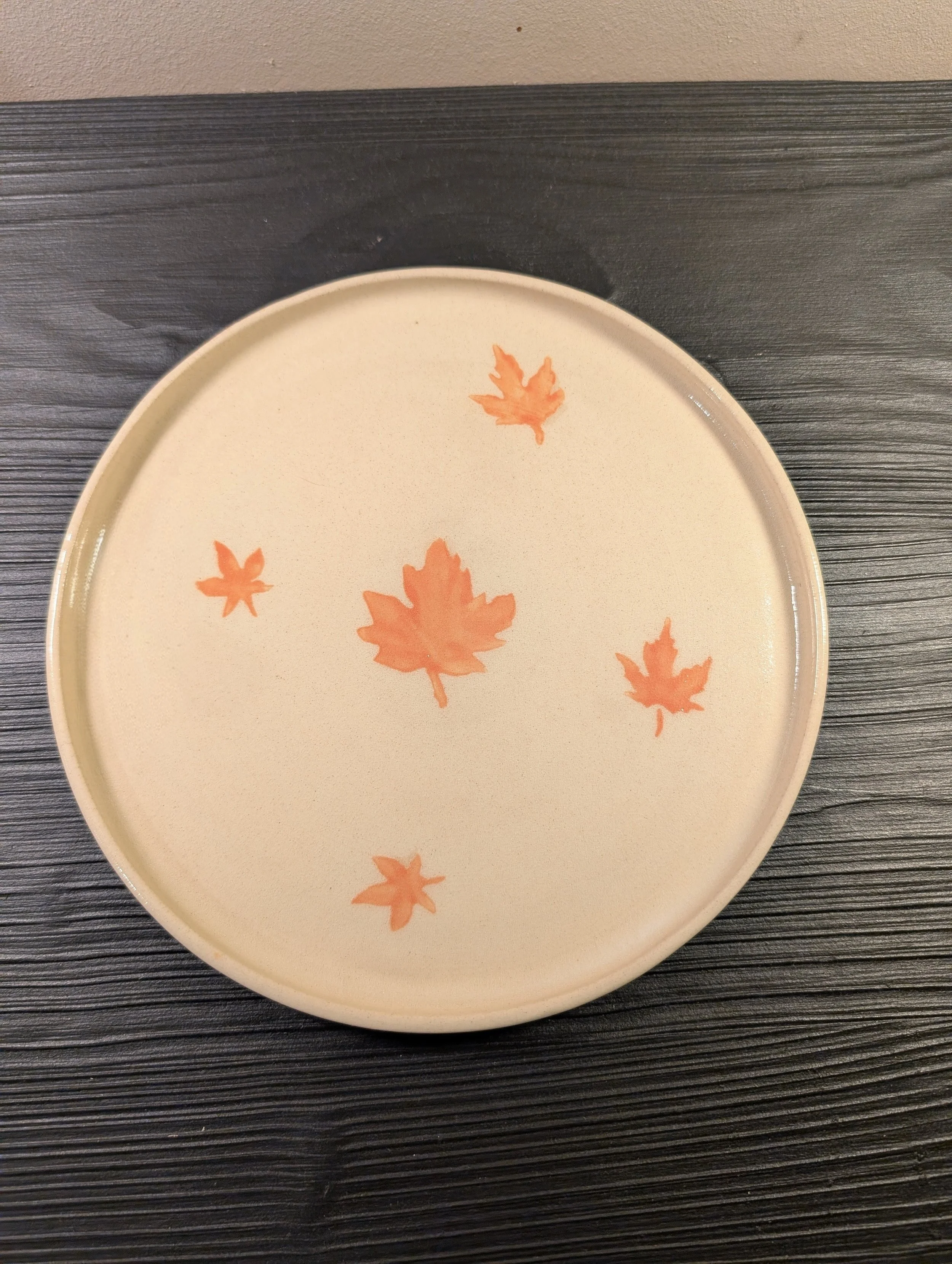 Assiette feuilles d'automne Pot et Tess