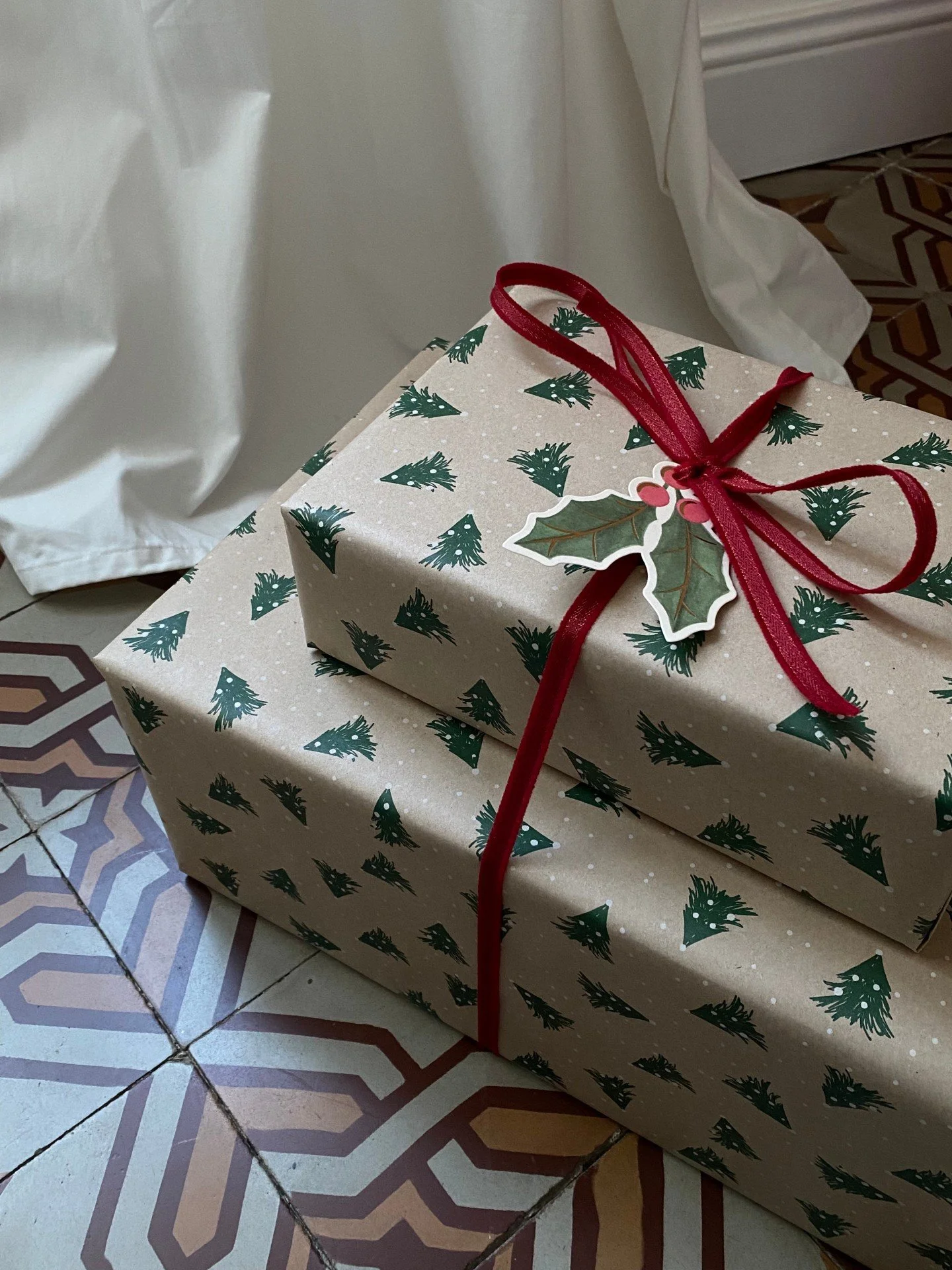 🎁 J-15 : Le compte &agrave; rebours est lanc&eacute; !
Vous l'entendez, ce petit vent de panique ? 😅 Il ne reste que 15 jours avant No&euml;l, et le cadeau parfait n'est toujours pas dans votre hotte ? Pas de stress, voici la solution id&eacute;ale