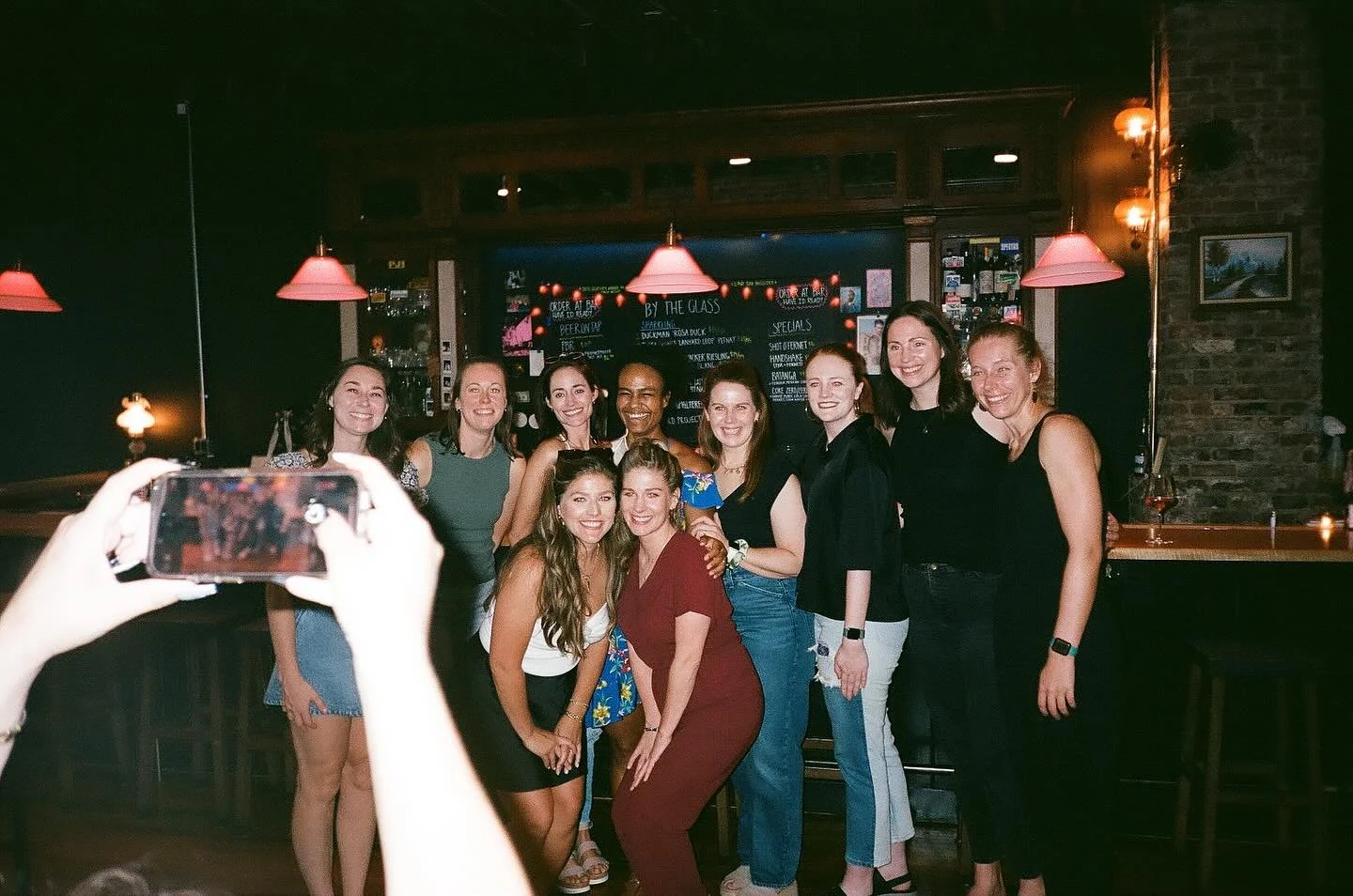 grab ur pals, it&rsquo;s Friday babes!!!!

come hang with @drewskiidrake tonight 
ur fave winetenders Saturday and 
@globetoglass on Sunday 

pouring 4p-12a 
C U SOON!!!