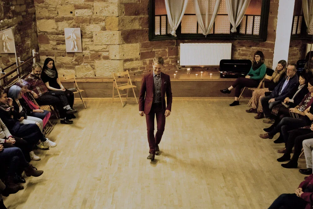 Nic Gareiss: Solo Square Dance